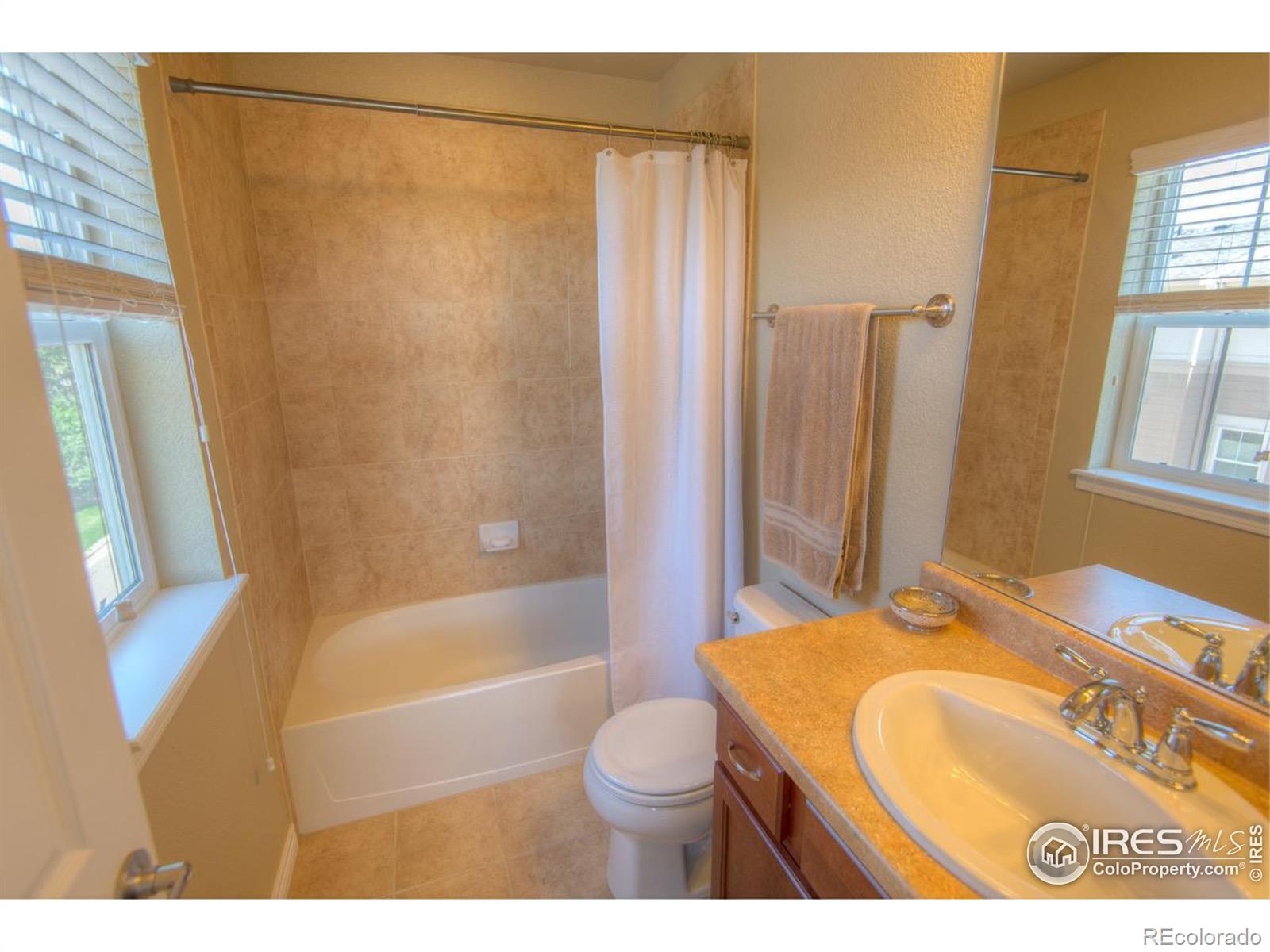 MLS Image #10 for 705  rawlins way,lafayette, Colorado