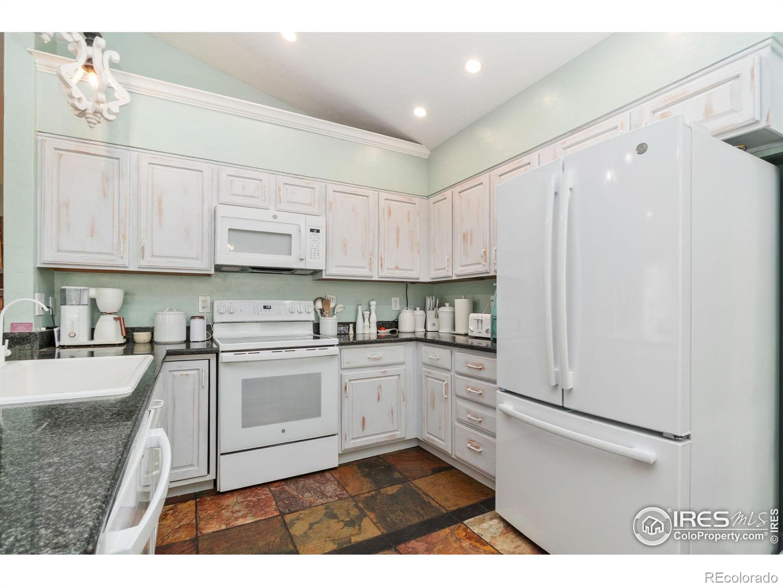 MLS Image #12 for 8200 s locust way,centennial, Colorado