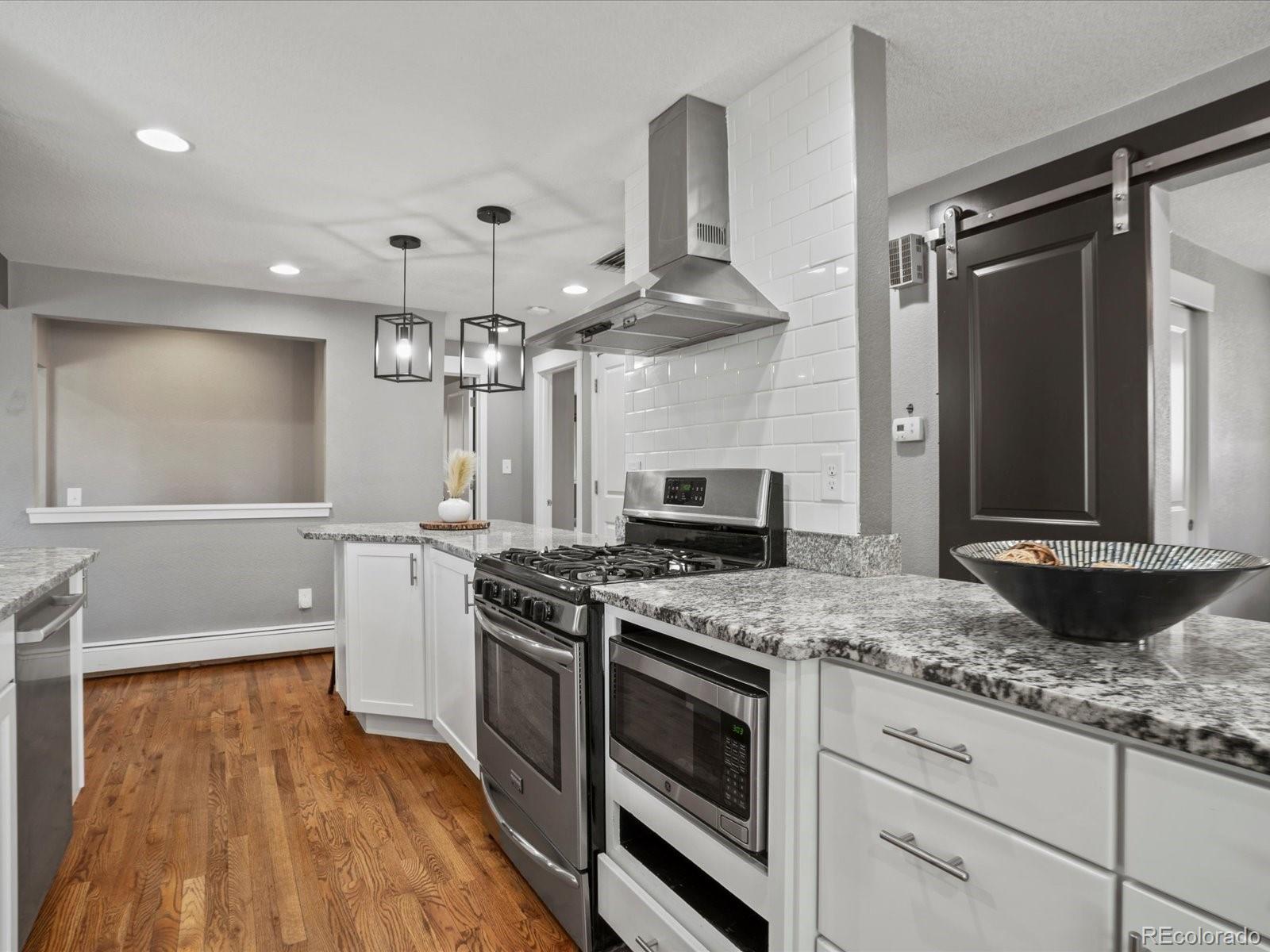 MLS Image #6 for 6943  oak way,arvada, Colorado