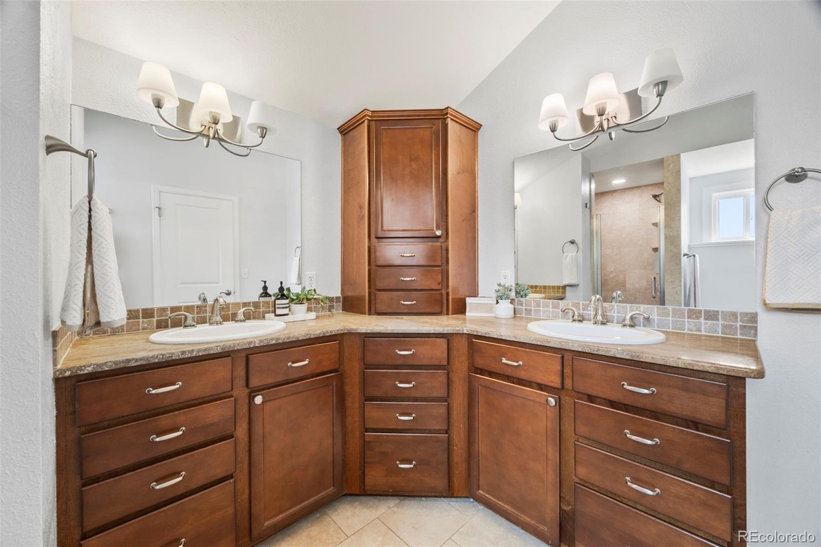 MLS Image #18 for 5991 s eudora way,centennial, Colorado