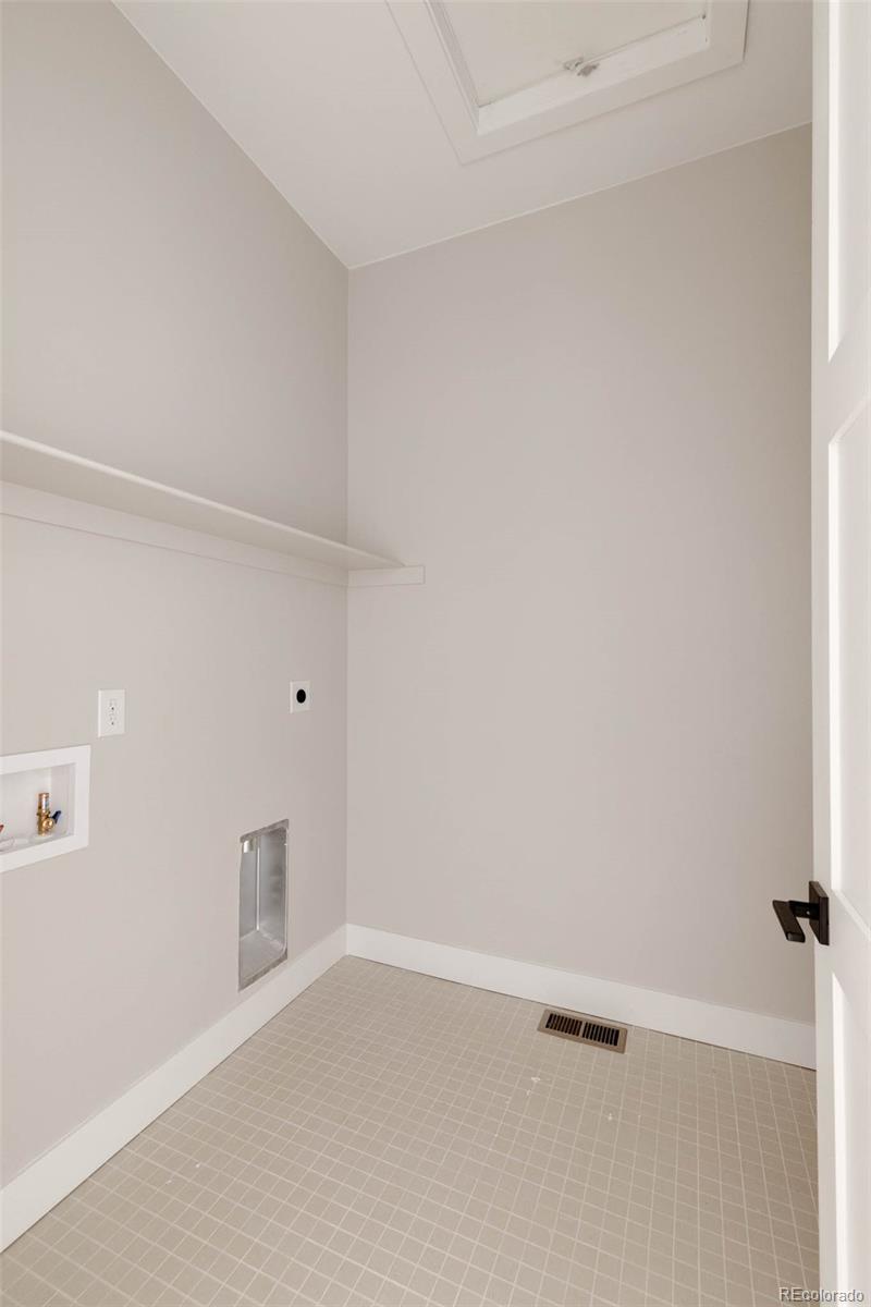 MLS Image #21 for 8260 e 36th avenue,denver, Colorado