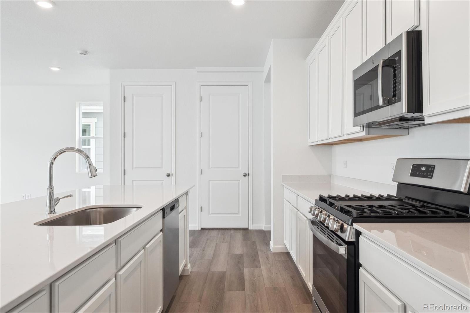 MLS Image #5 for 45922  gentry avenue,bennett, Colorado