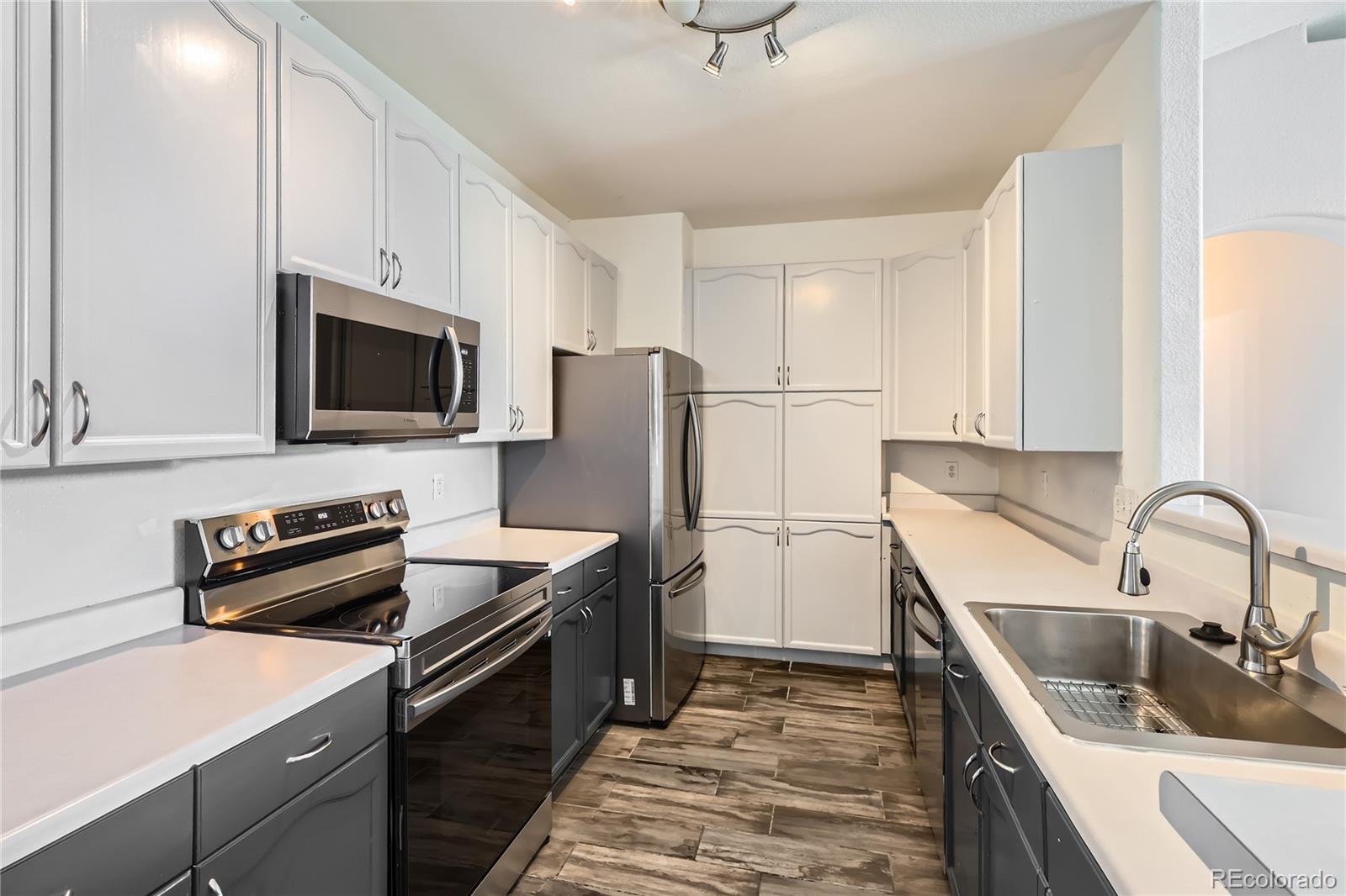 MLS Image #8 for 14251 e 1st drive,aurora, Colorado