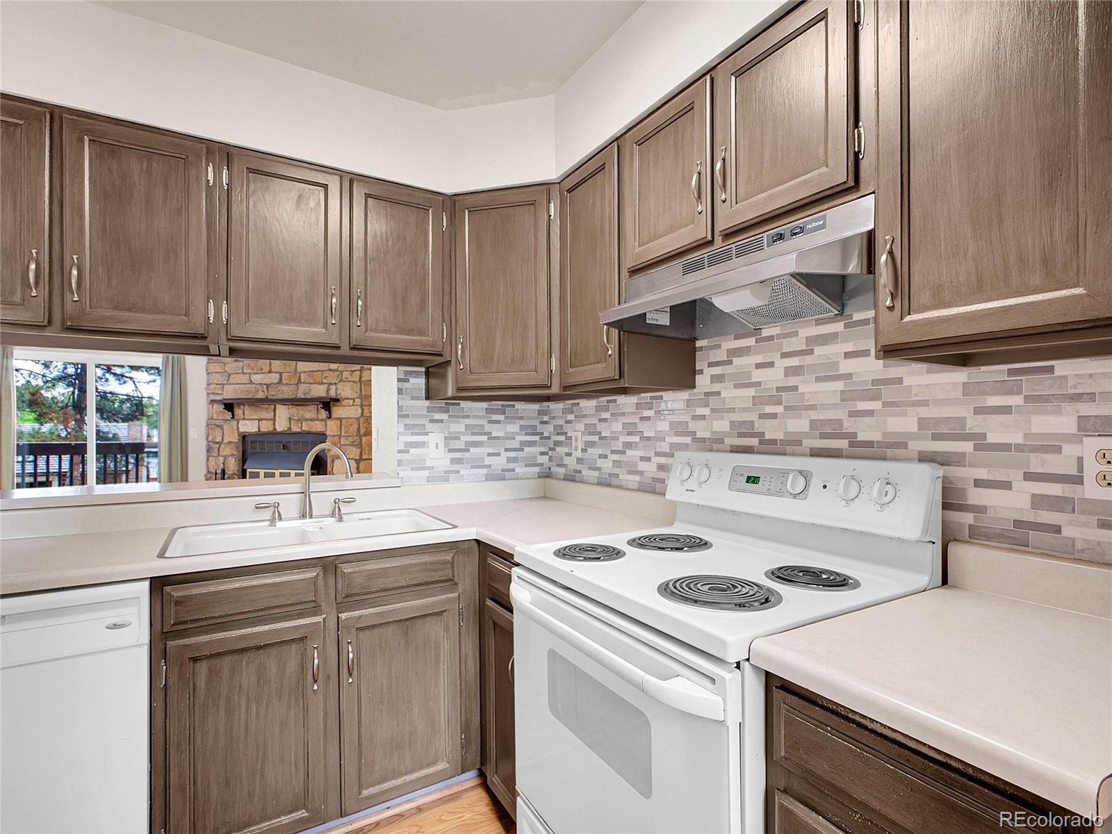 MLS Image #1 for 2627 e nichols circle,centennial, Colorado