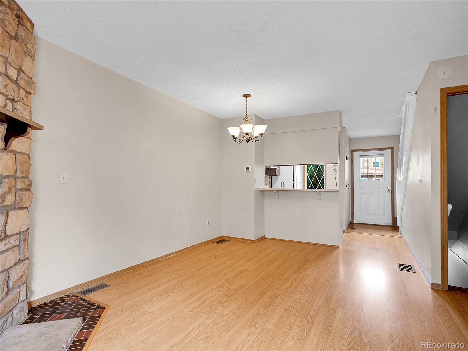 MLS Image #3 for 2627 e nichols circle,centennial, Colorado