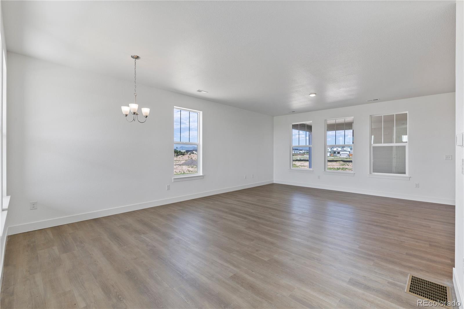 MLS Image #7 for 4523  parkline street,timnath, Colorado