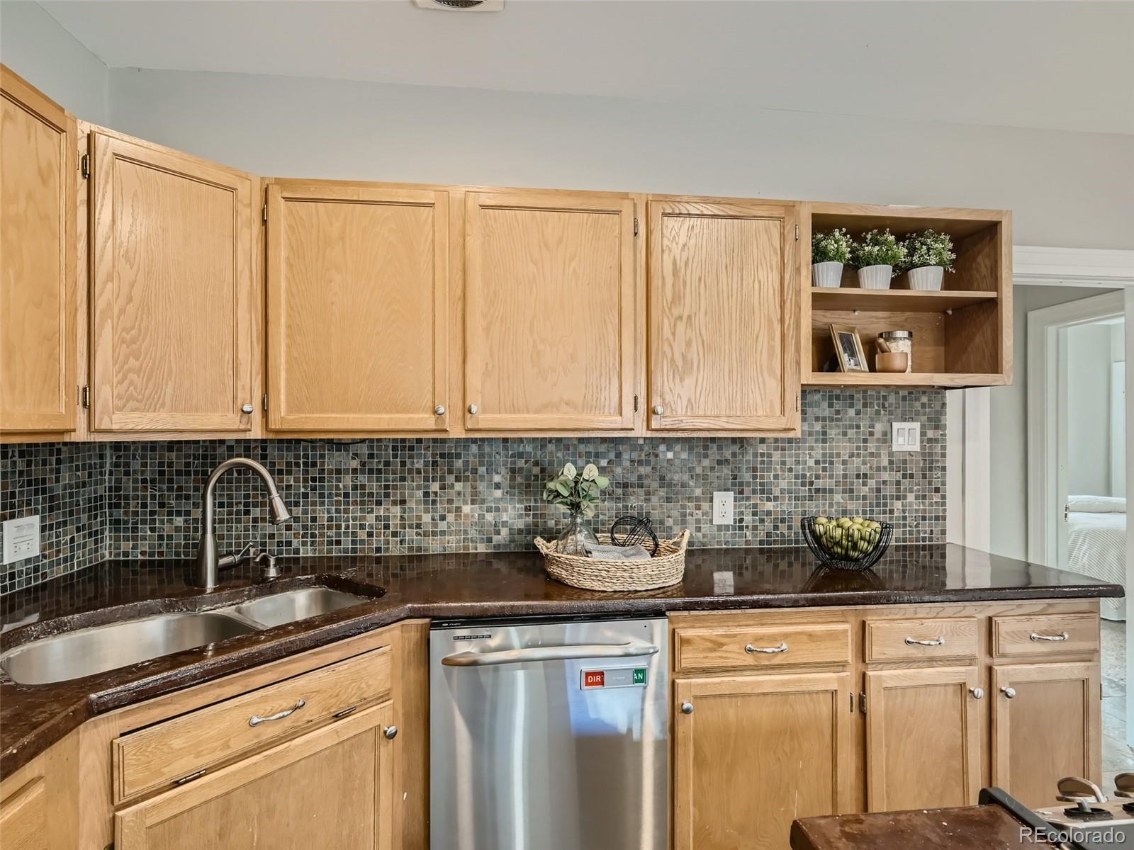 MLS Image #19 for 1615  osceola street,denver, Colorado