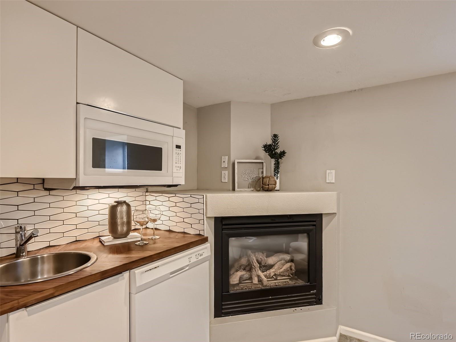 MLS Image #23 for 1615  osceola street,denver, Colorado