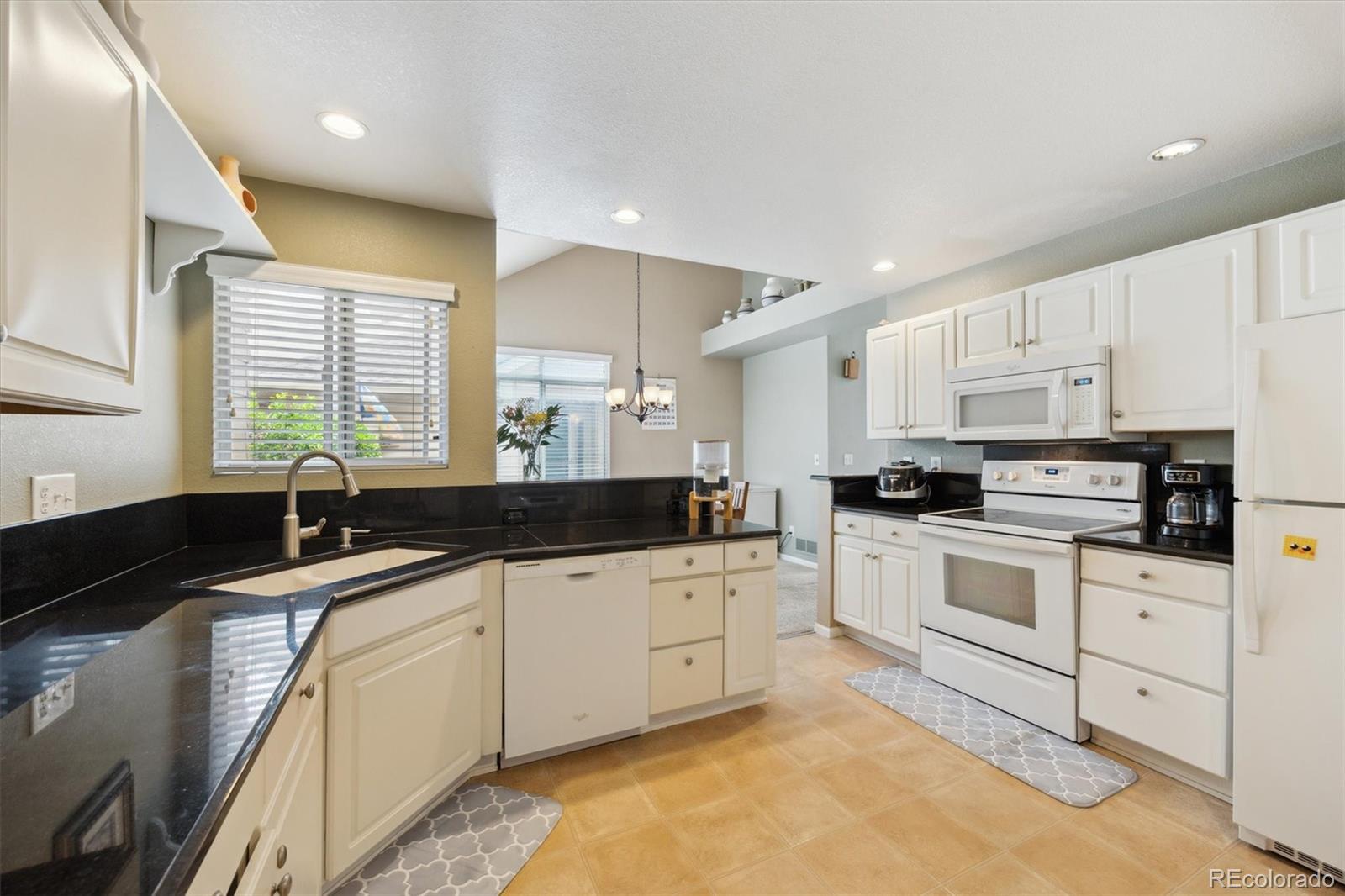 MLS Image #10 for 2164 s troy way,aurora, Colorado
