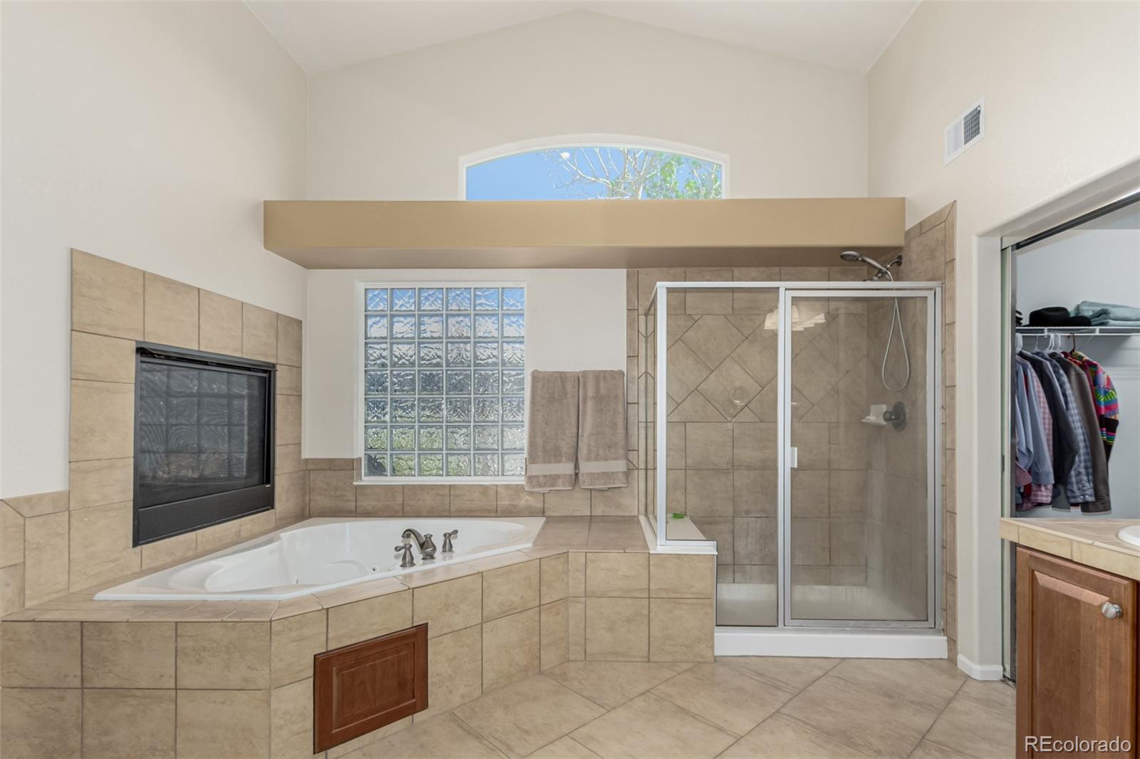 MLS Image #14 for 7852  solstice way,castle rock, Colorado