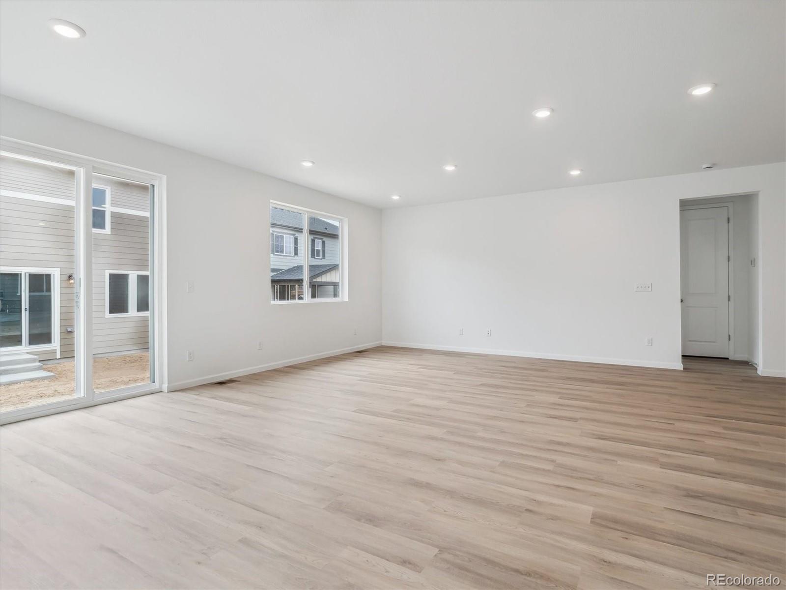 MLS Image #11 for 45916  gentry avenue,bennett, Colorado