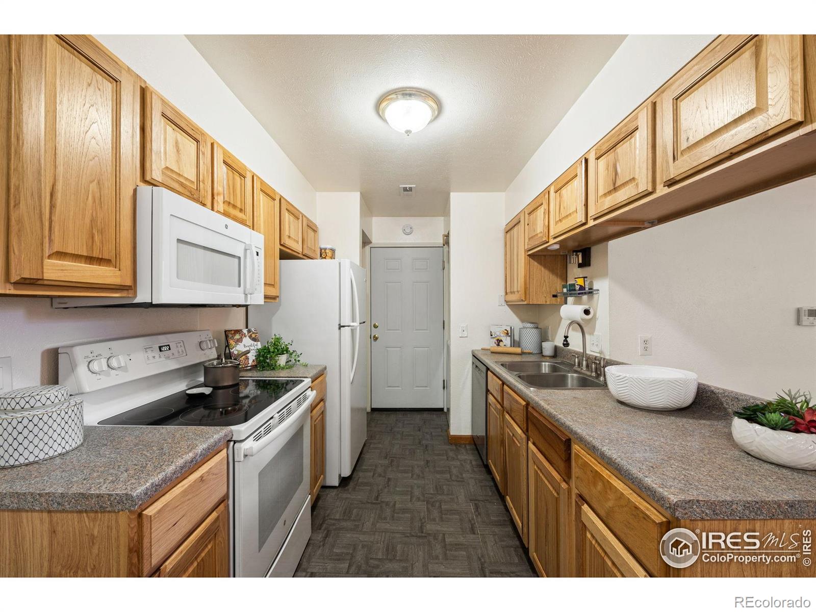 MLS Image #13 for 1215  centaur circle,lafayette, Colorado