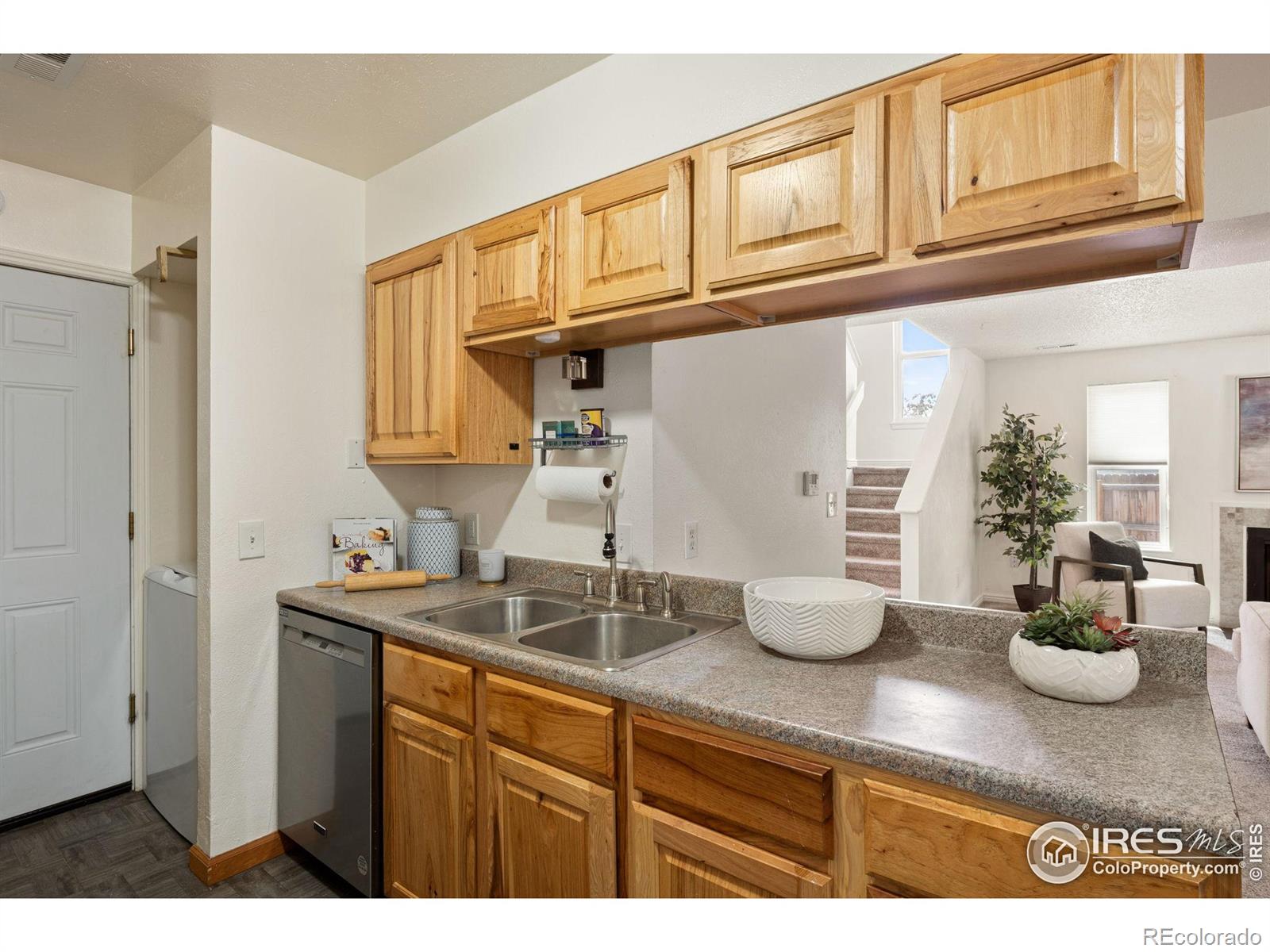 MLS Image #14 for 1215  centaur circle,lafayette, Colorado