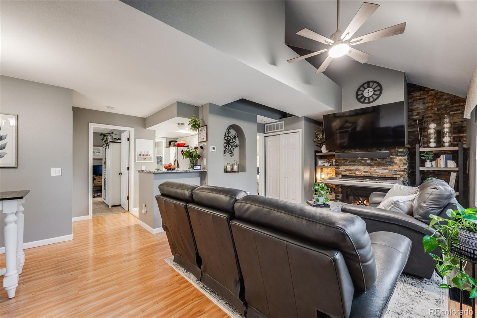 MLS Image #3 for 8337 s upham way,littleton, Colorado