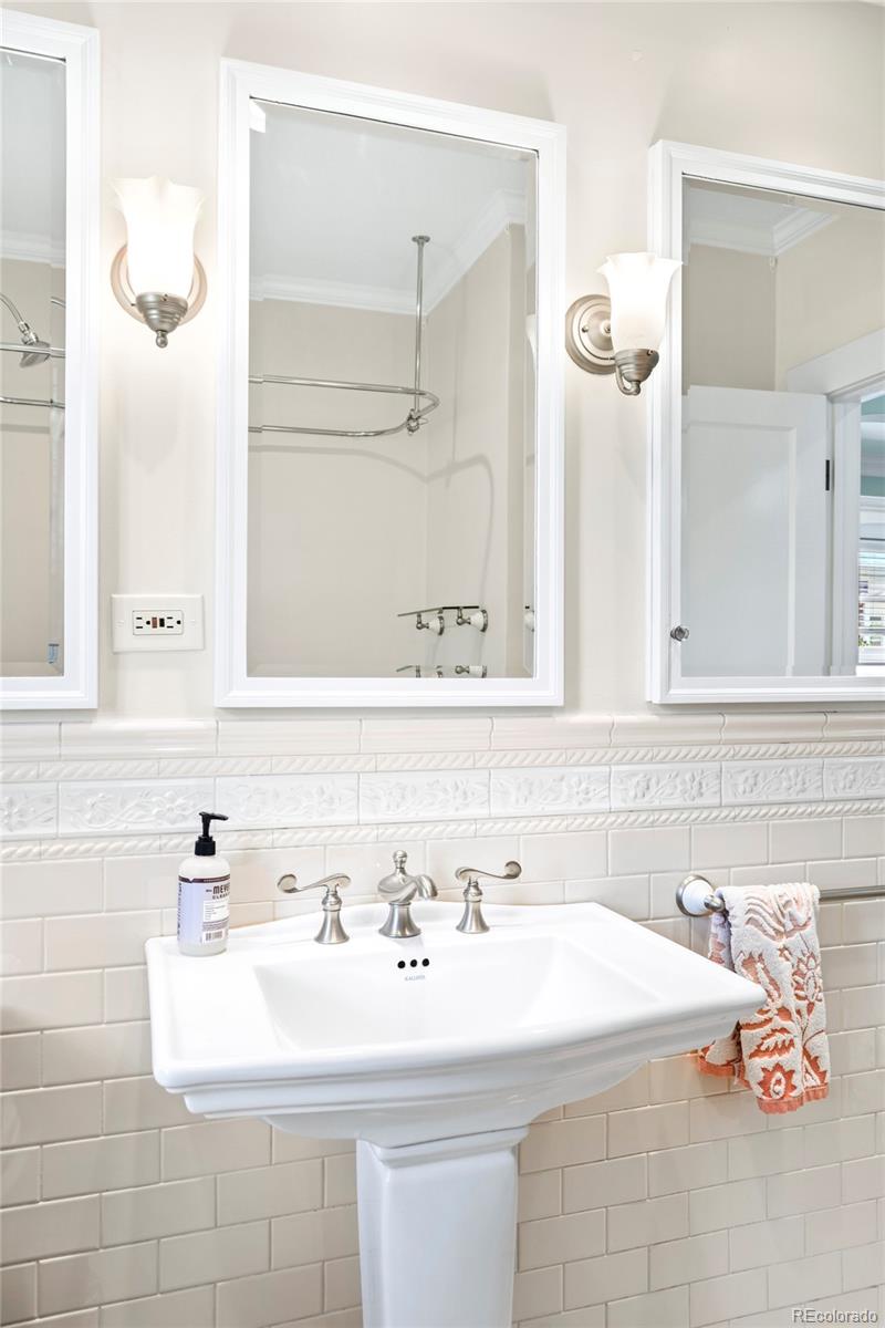 MLS Image #12 for 1767 s sherman street,denver, Colorado