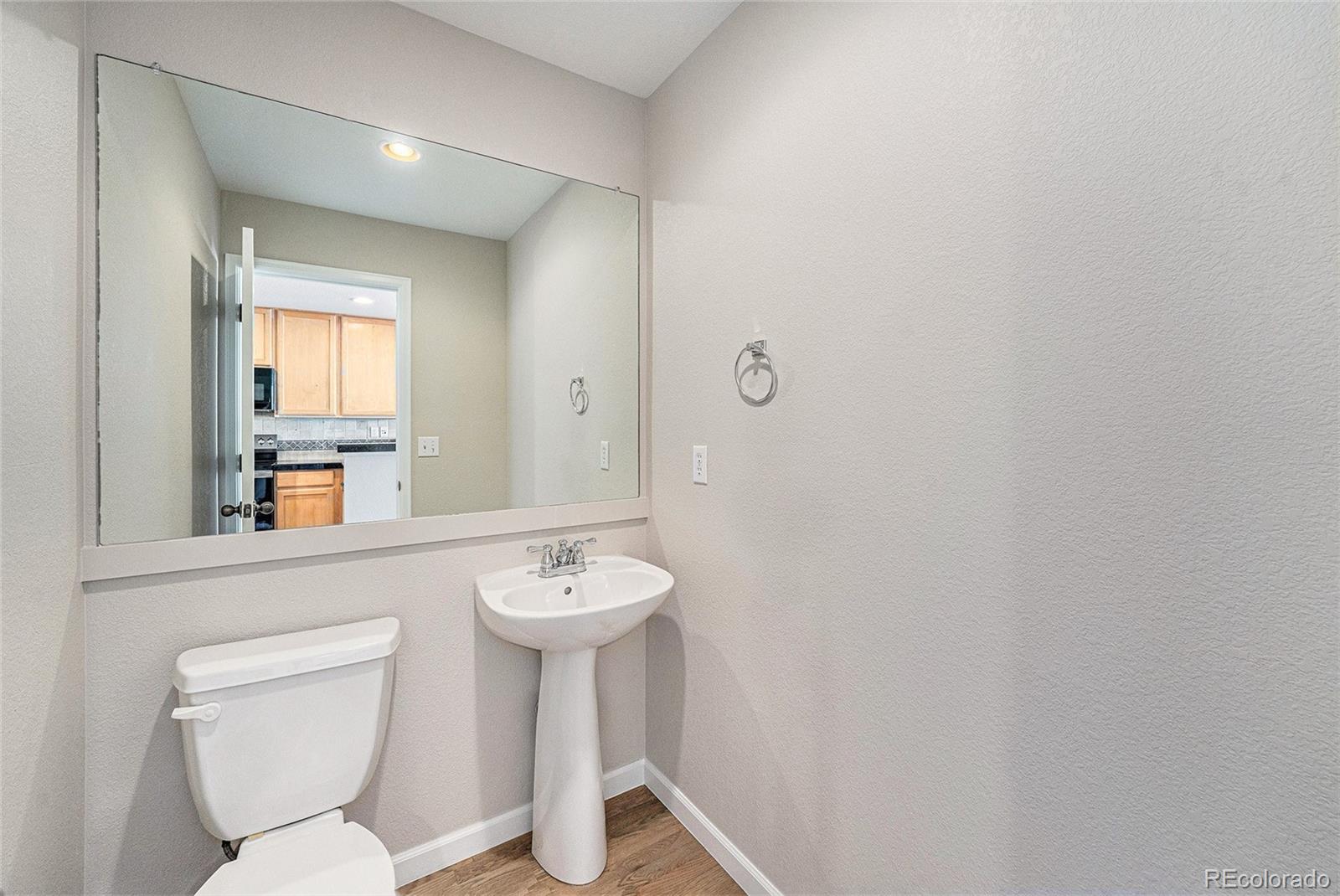 MLS Image #10 for 8735 e 29th place,denver, Colorado