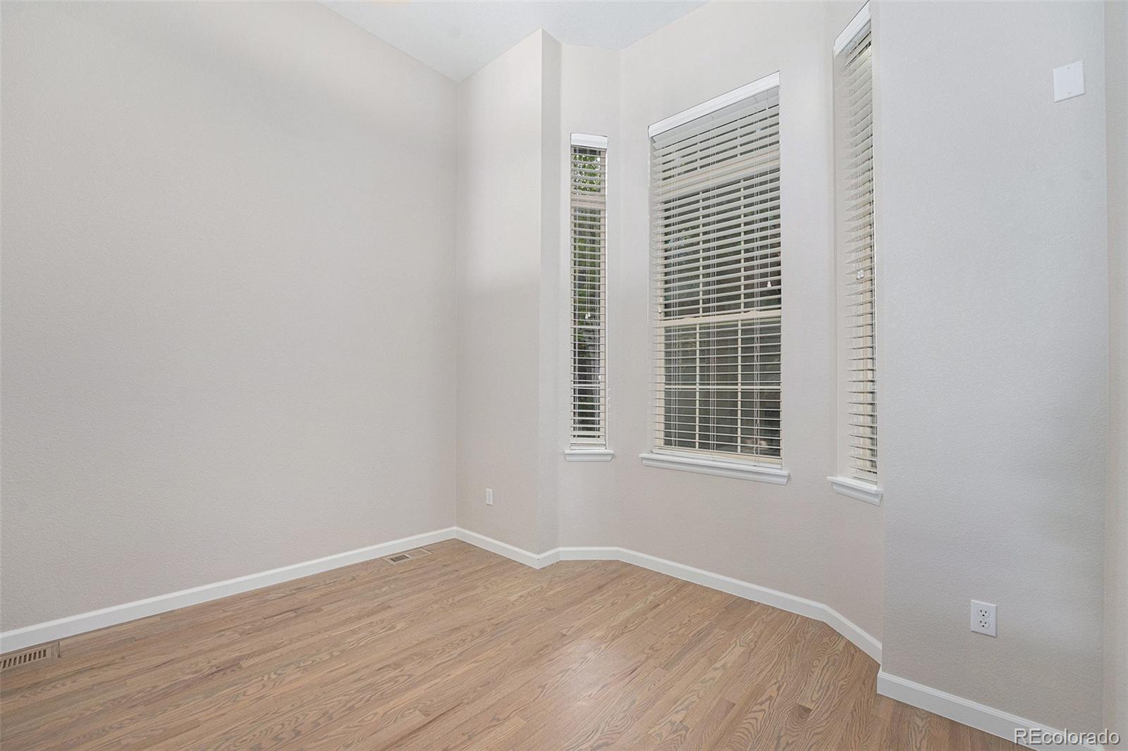 MLS Image #4 for 8735 e 29th place,denver, Colorado