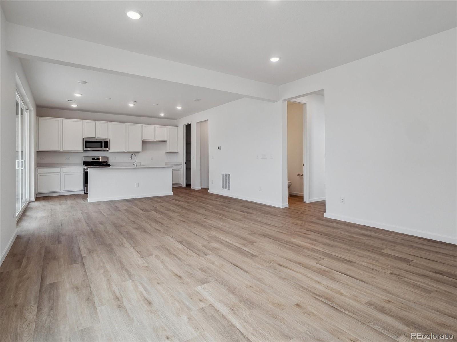 MLS Image #4 for 45909  wood thrush avenue,bennett, Colorado