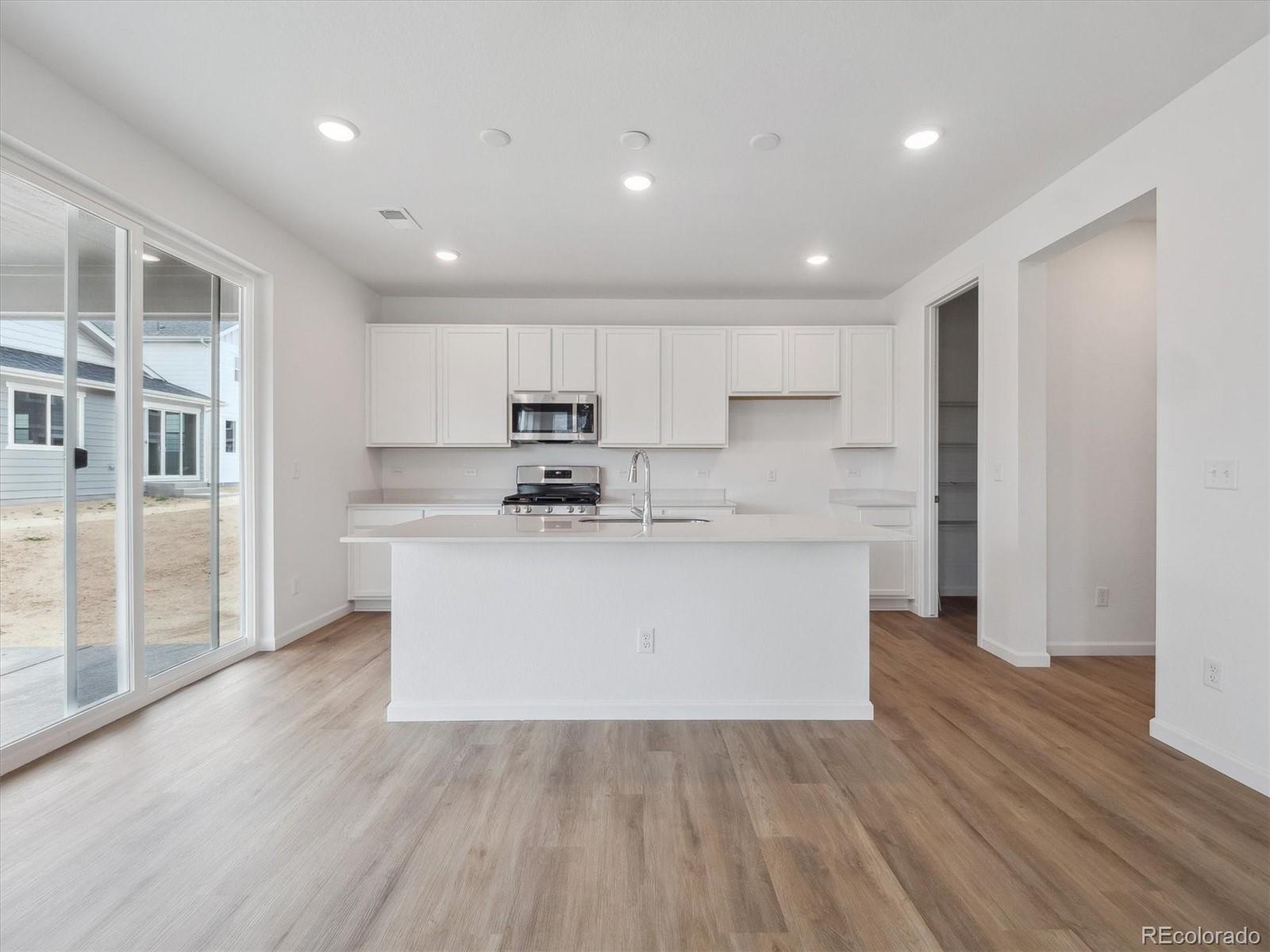 MLS Image #6 for 45909  wood thrush avenue,bennett, Colorado