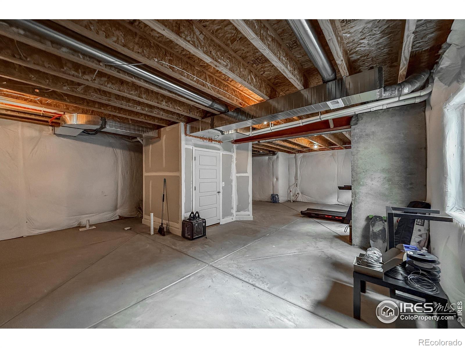 MLS Image #32 for 2190  winding drive,longmont, Colorado