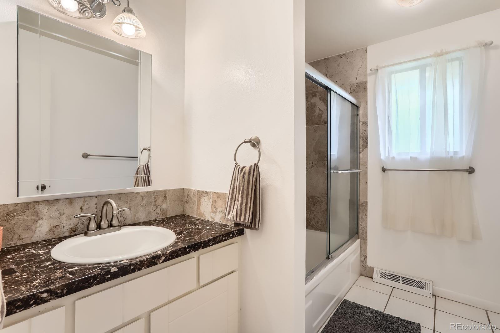MLS Image #12 for 2310  squires court,longmont, Colorado