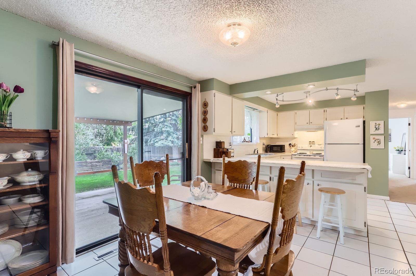 MLS Image #5 for 2310  squires court,longmont, Colorado