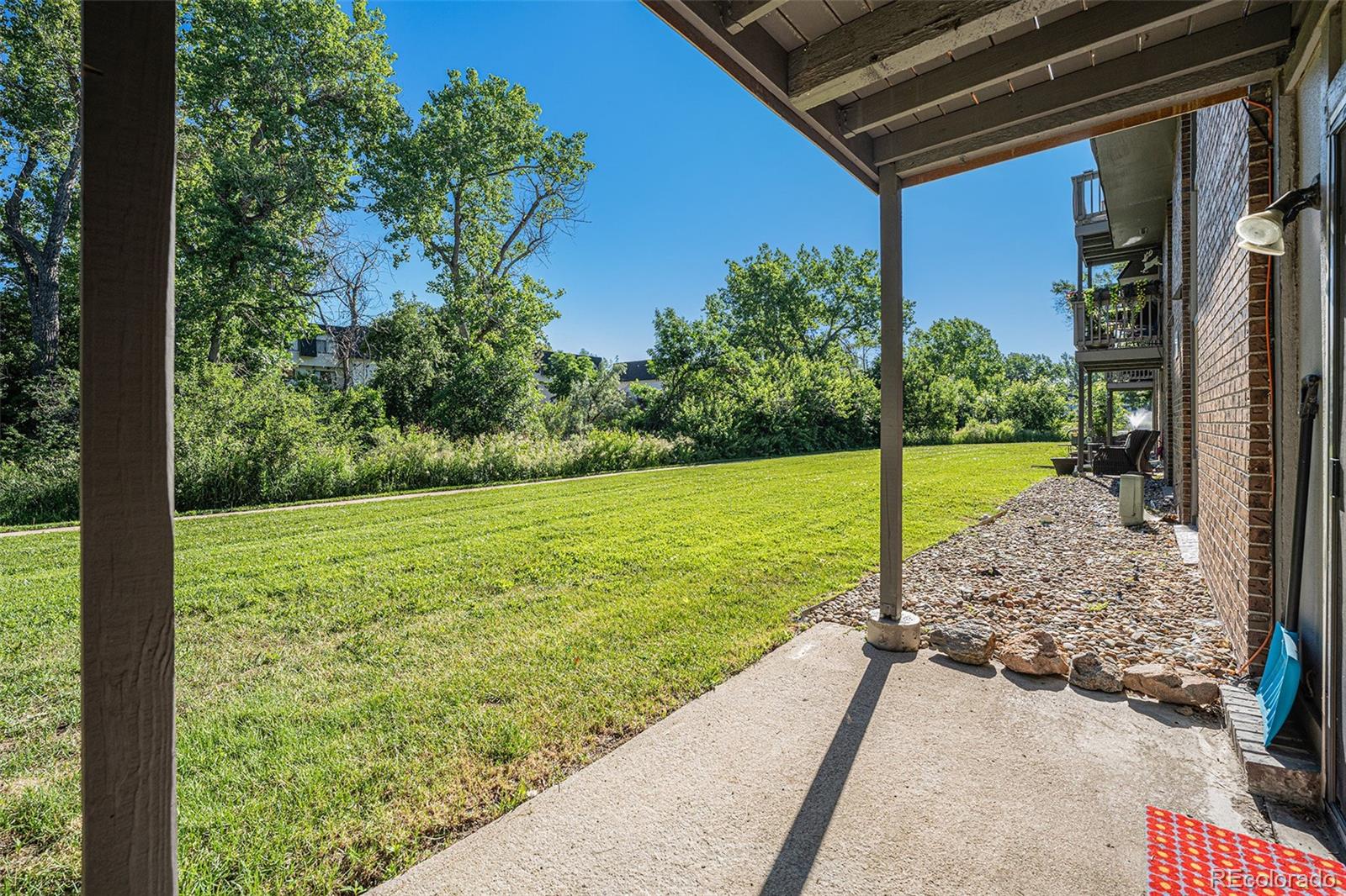 MLS Image #2 for 309 e highline circle 102,centennial, Colorado