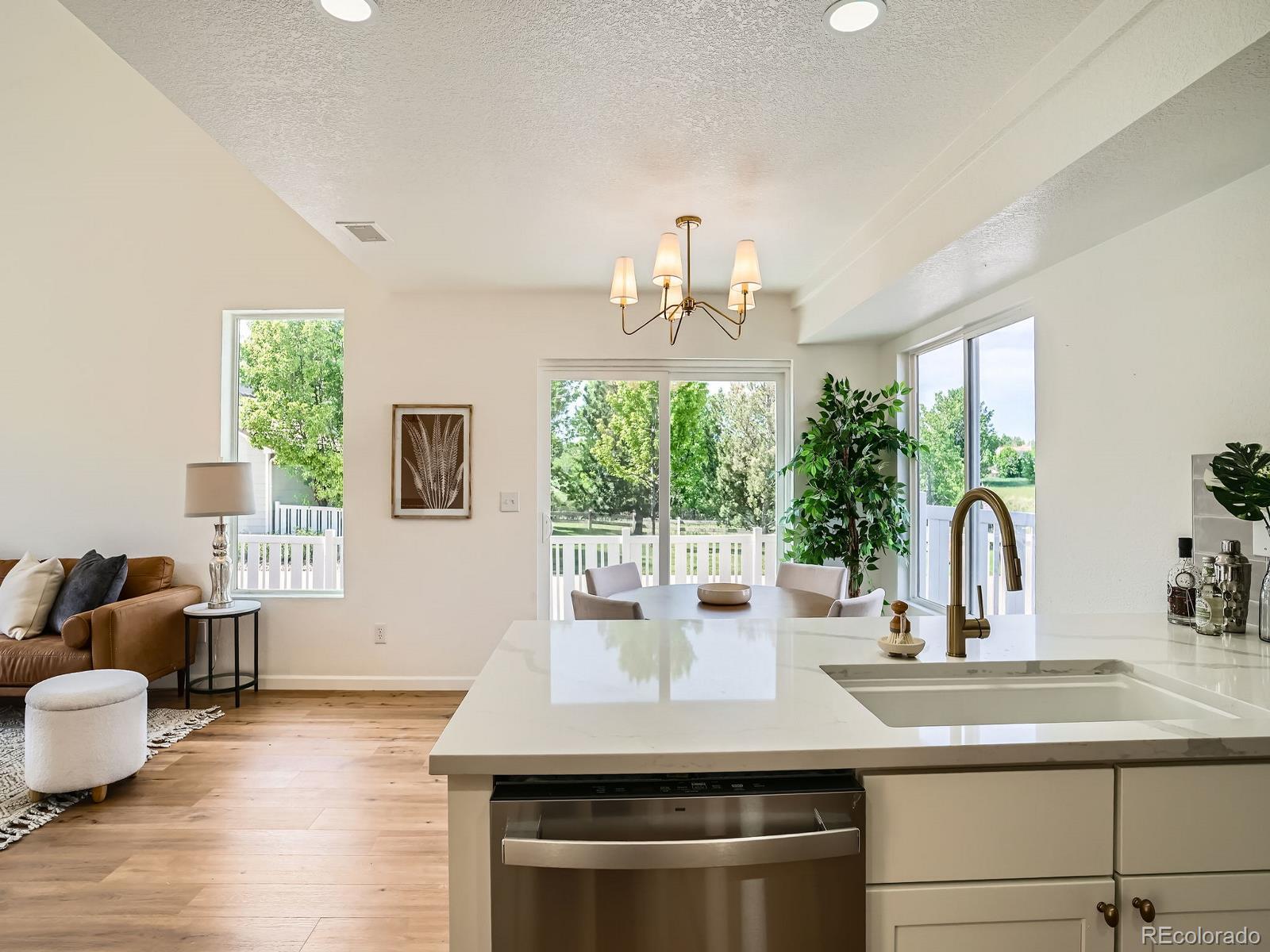 MLS Image #11 for 21472 e 46th avenue,denver, Colorado