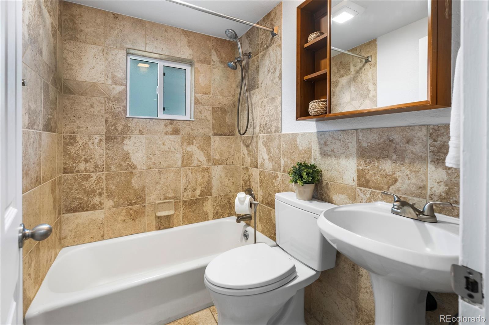 MLS Image #20 for 404 s jasmine street,denver, Colorado