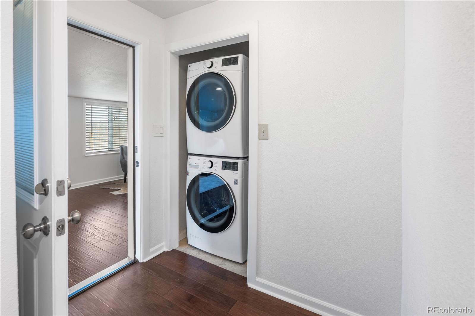 MLS Image #26 for 404 s jasmine street,denver, Colorado