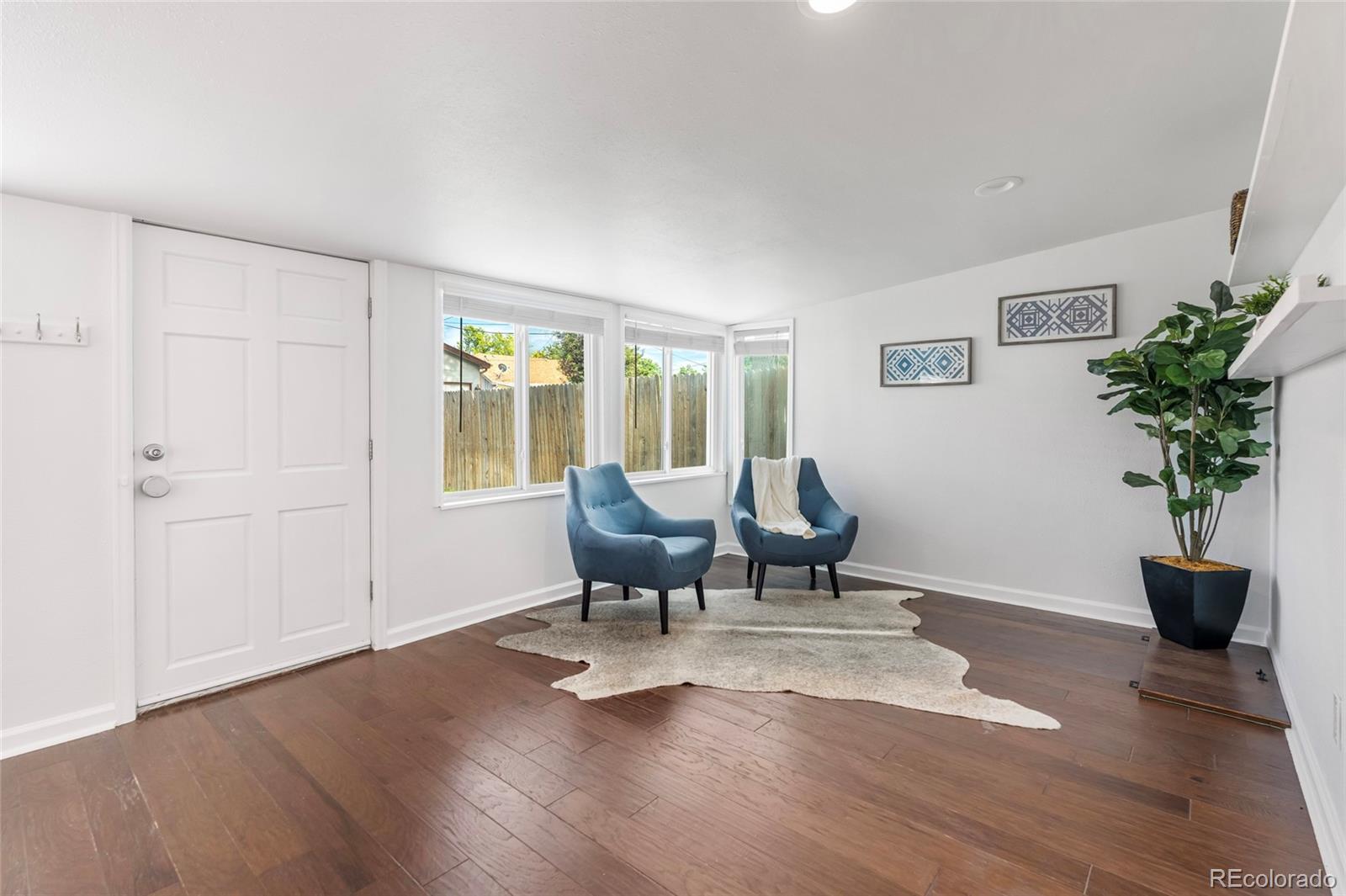 MLS Image #5 for 404 s jasmine street,denver, Colorado