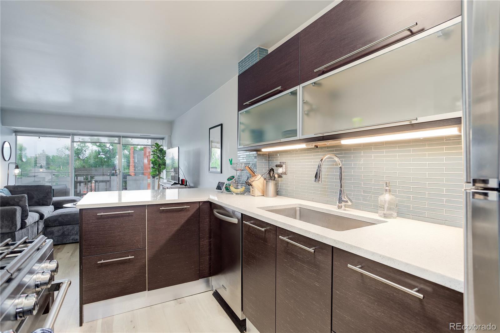 MLS Image #6 for 800 n washington street,denver, Colorado