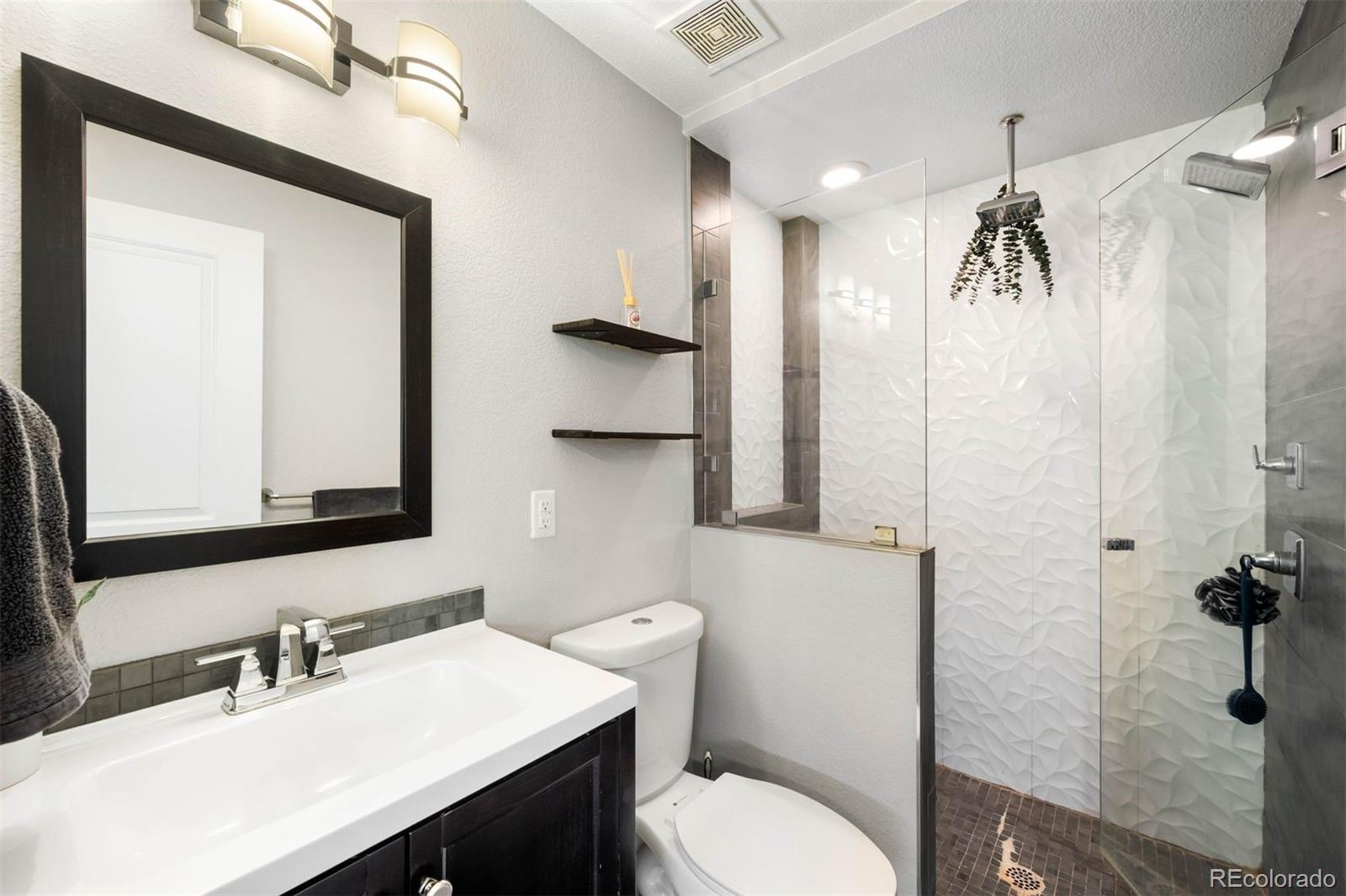 MLS Image #13 for 5125  umatilla street,denver, Colorado