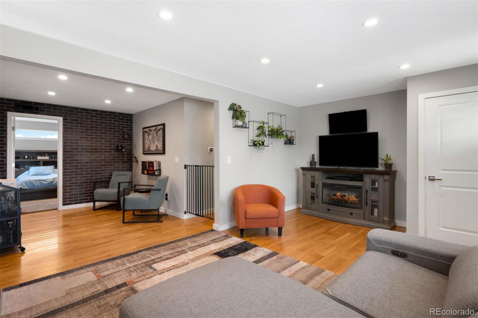 MLS Image #4 for 5125  umatilla street,denver, Colorado