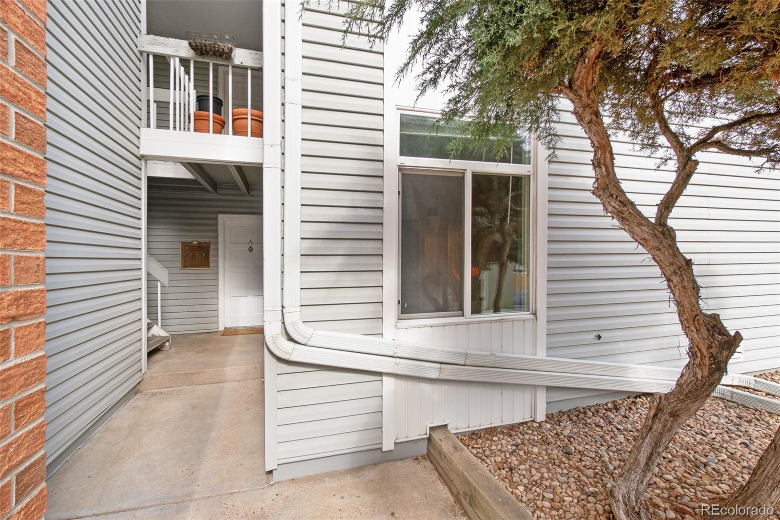 MLS Image #2 for 3341 s monaco parkway,denver, Colorado