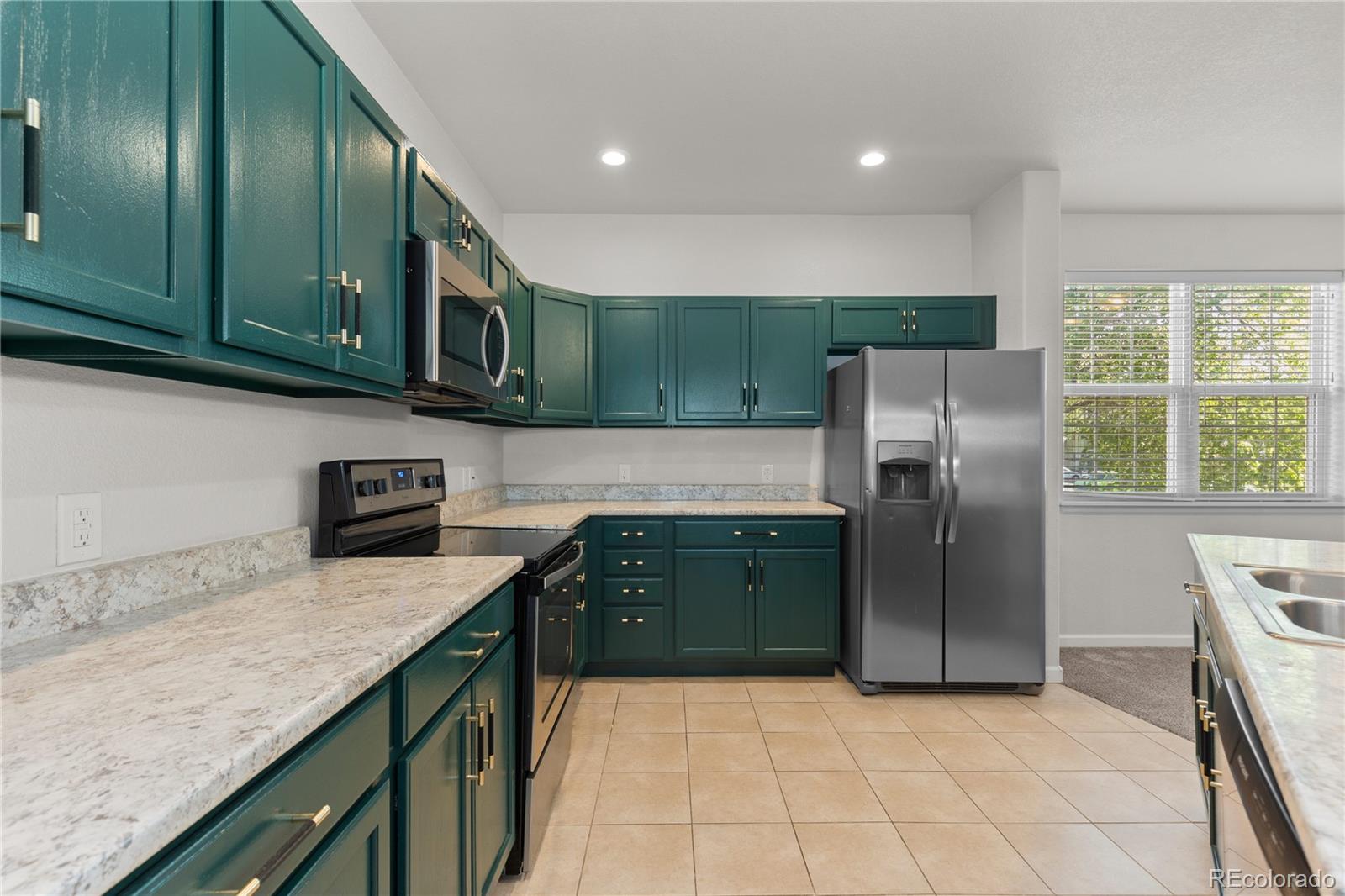 MLS Image #13 for 10578 e jewell avenue ,aurora, Colorado