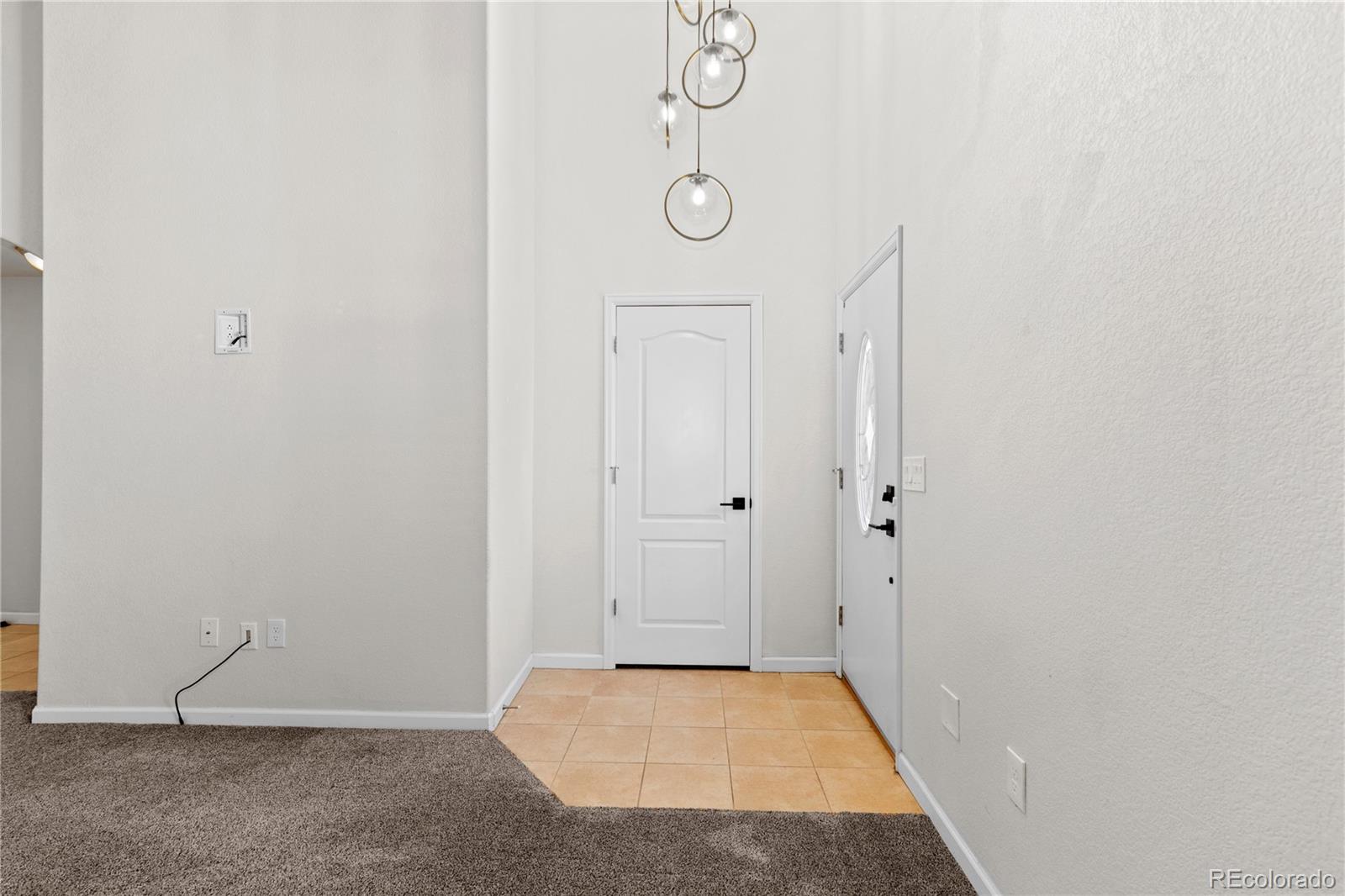 MLS Image #5 for 10578 e jewell avenue ,aurora, Colorado