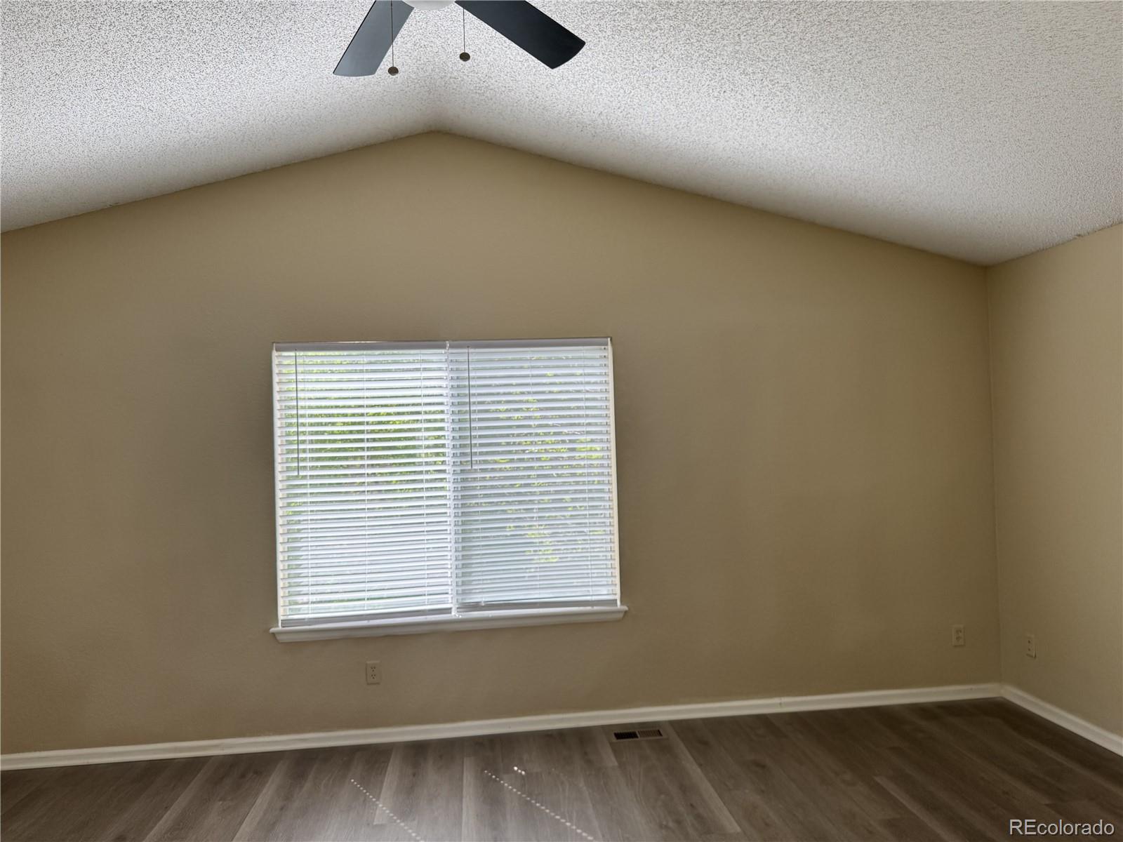 MLS Image #6 for 4338 n ceylon court,denver, Colorado