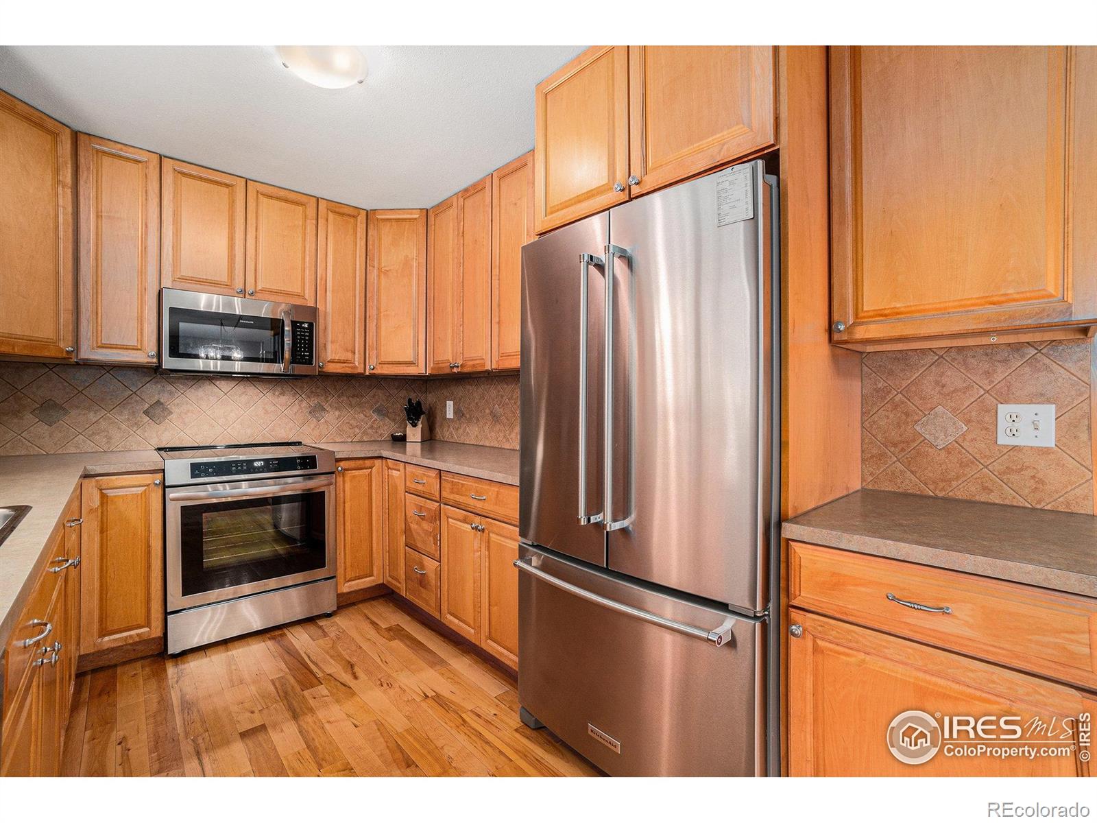 MLS Image #10 for 1119  oakmont court,fort collins, Colorado