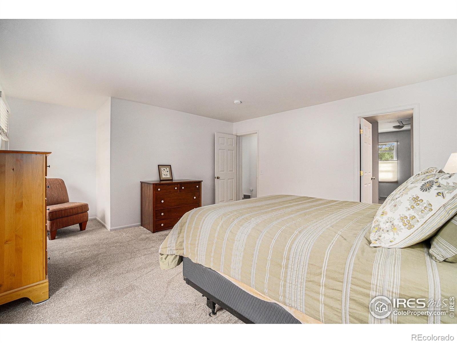 MLS Image #15 for 1119  oakmont court,fort collins, Colorado