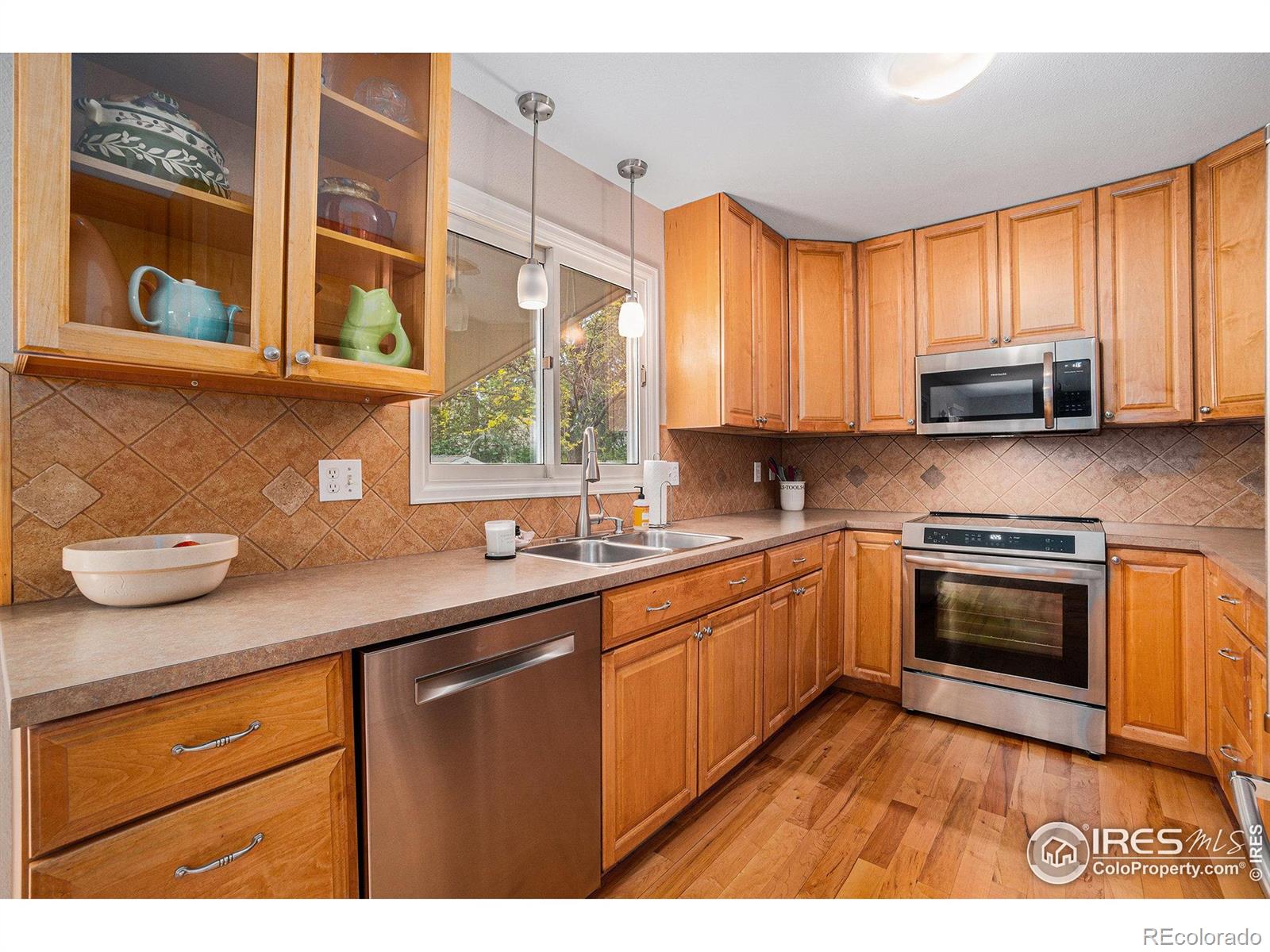 MLS Image #9 for 1119  oakmont court,fort collins, Colorado