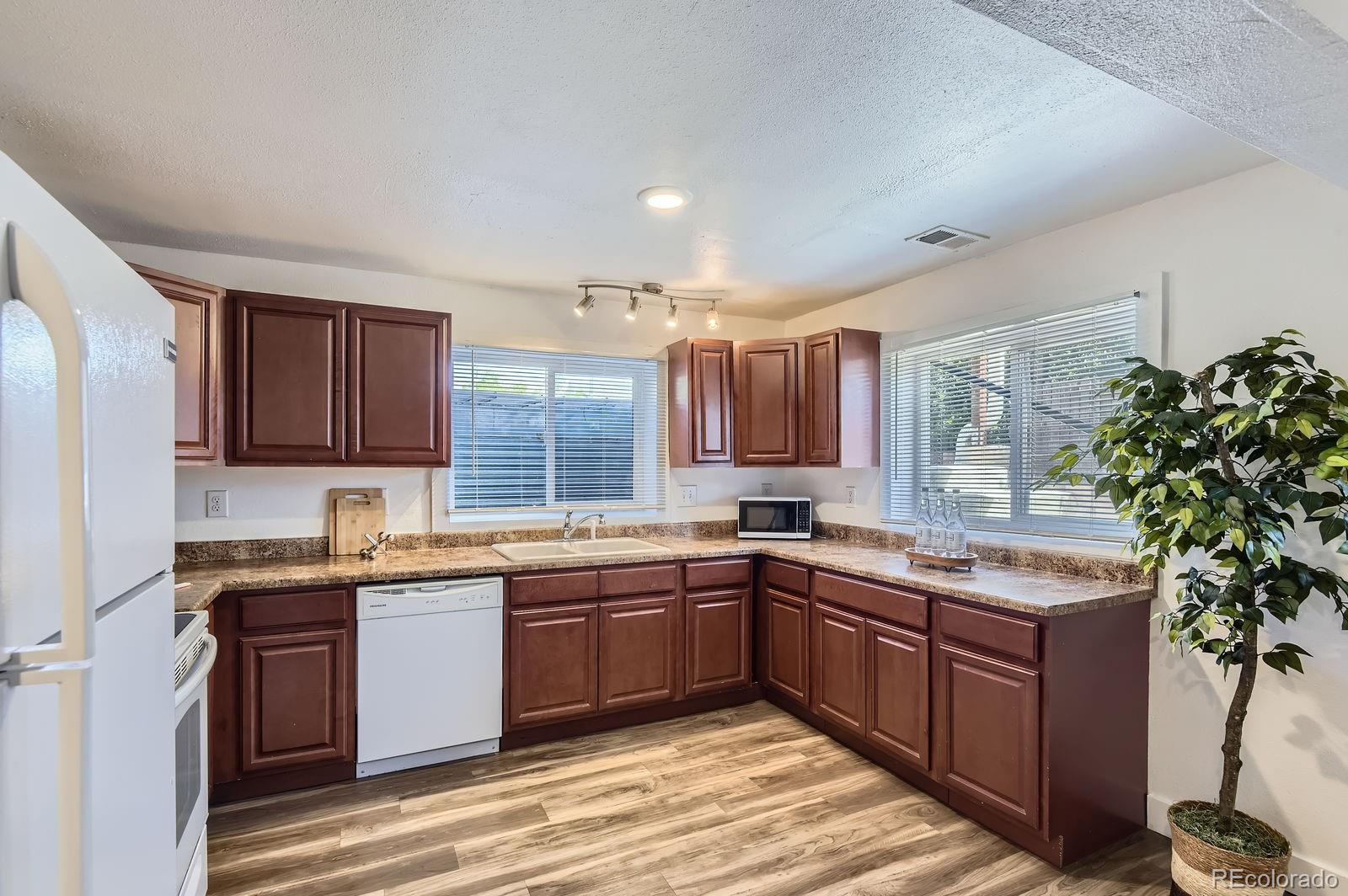 MLS Image #14 for 2060 w iliff avenue,englewood, Colorado