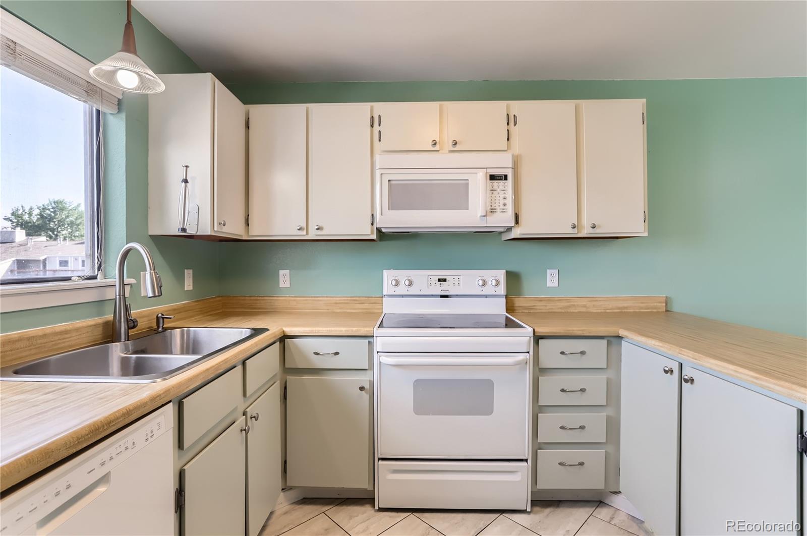 MLS Image #3 for 8635  clay street,westminster, Colorado