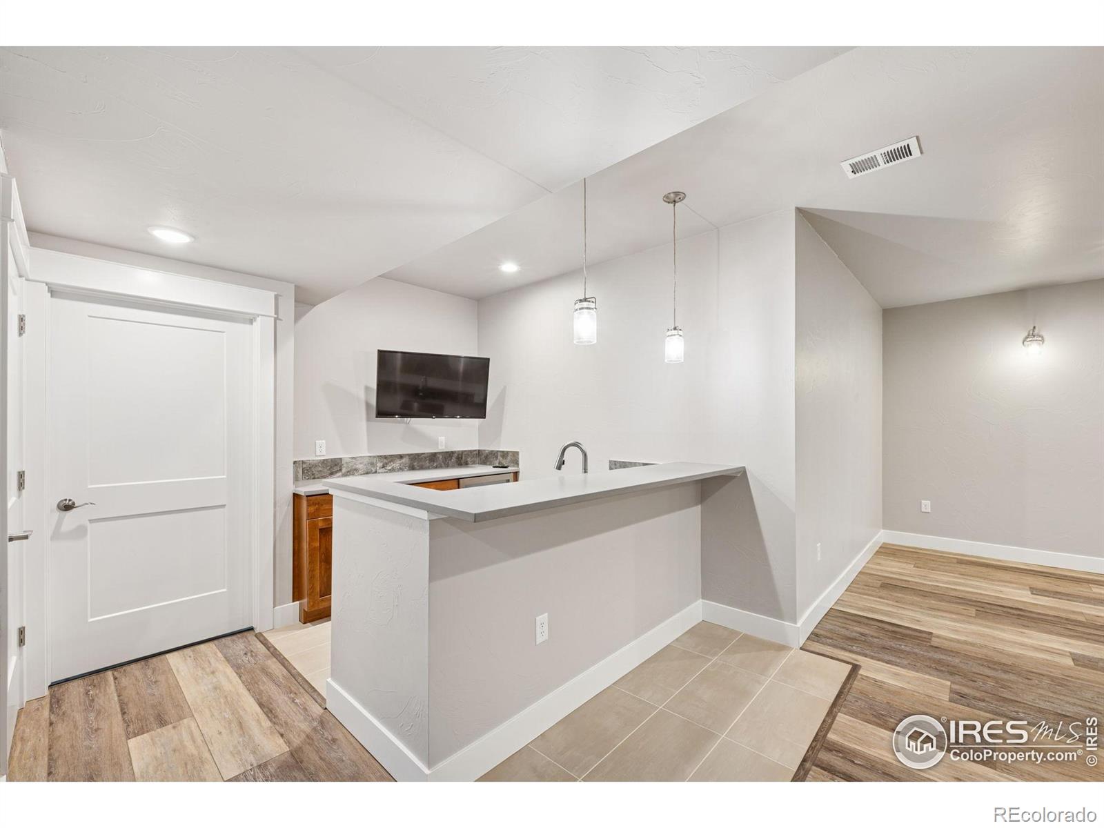 MLS Image #27 for 1948  tidewater lane,windsor, Colorado