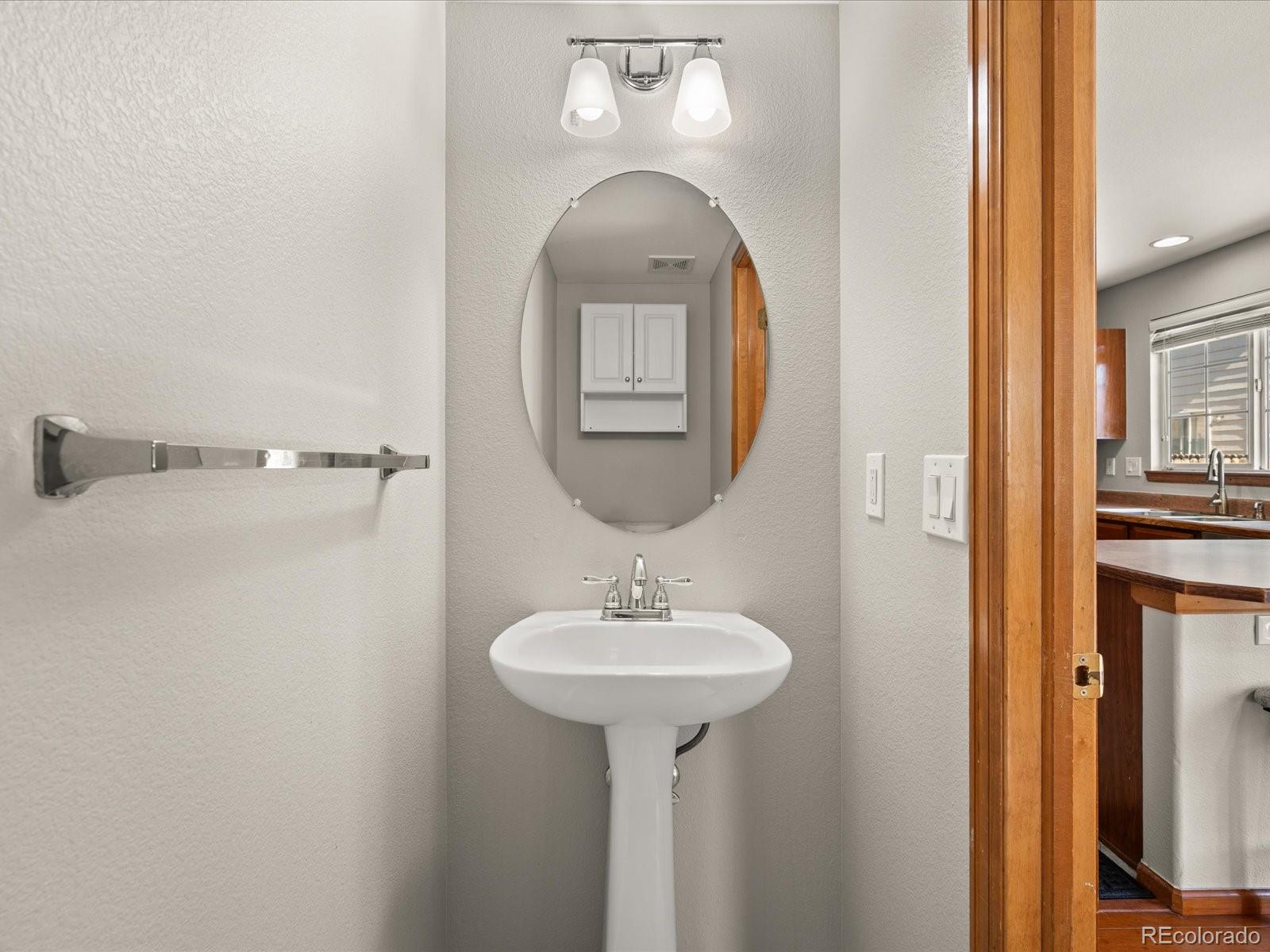 MLS Image #10 for 4111 w kenyon avenue,denver, Colorado