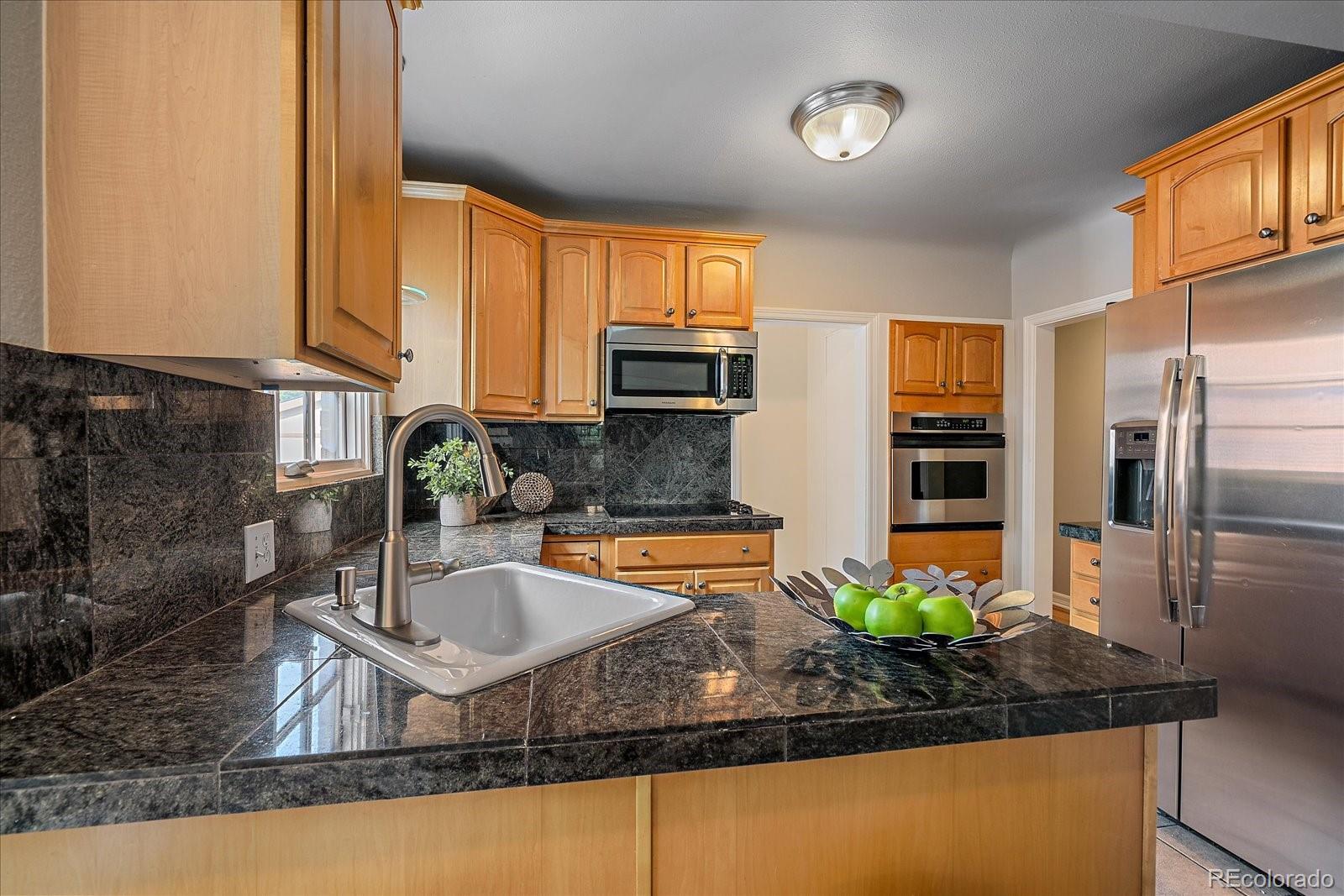 MLS Image #14 for 2065  leyden street,denver, Colorado