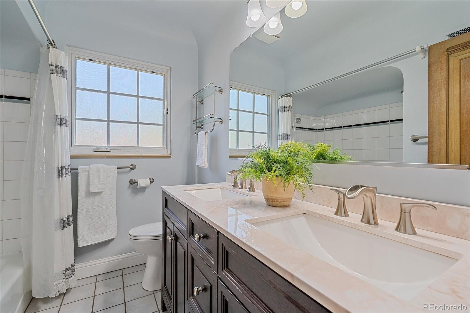 MLS Image #20 for 2065  leyden street,denver, Colorado