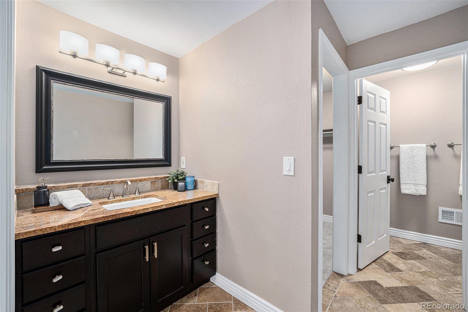 MLS Image #19 for 10247 w roxbury place,littleton, Colorado