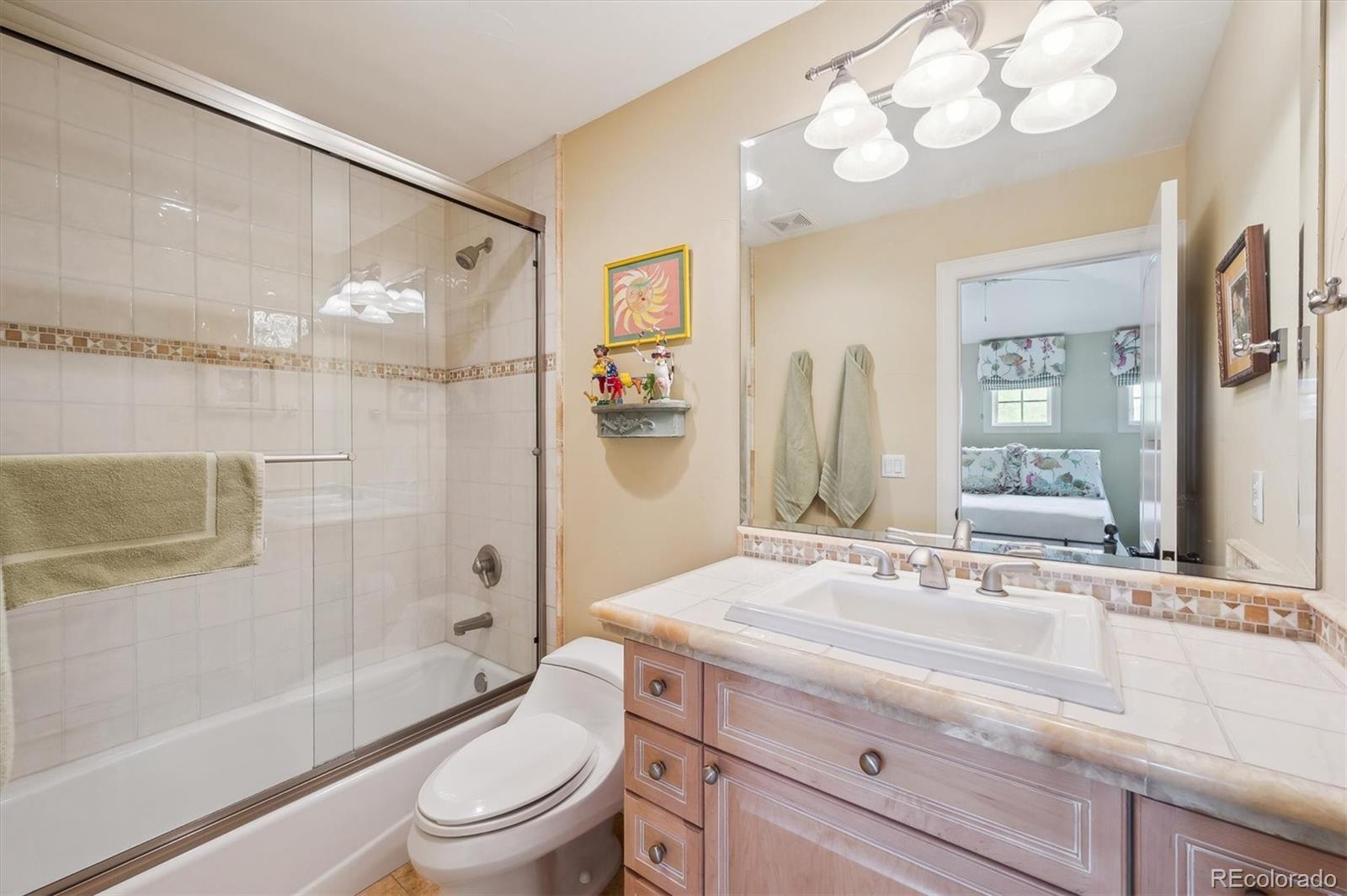 MLS Image #35 for 5335 e 2nd avenue,denver, Colorado