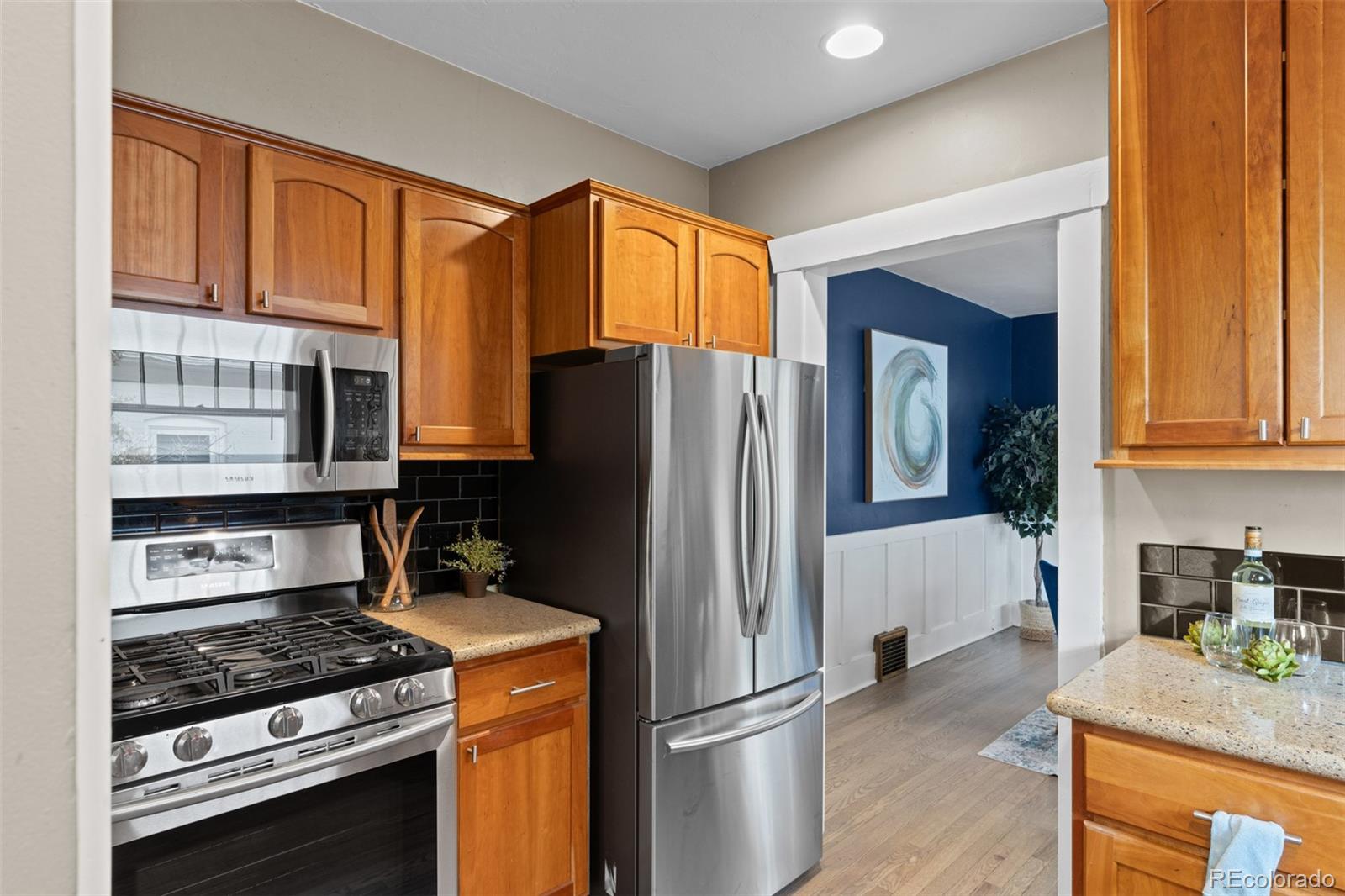MLS Image #17 for 2271  holly street,denver, Colorado